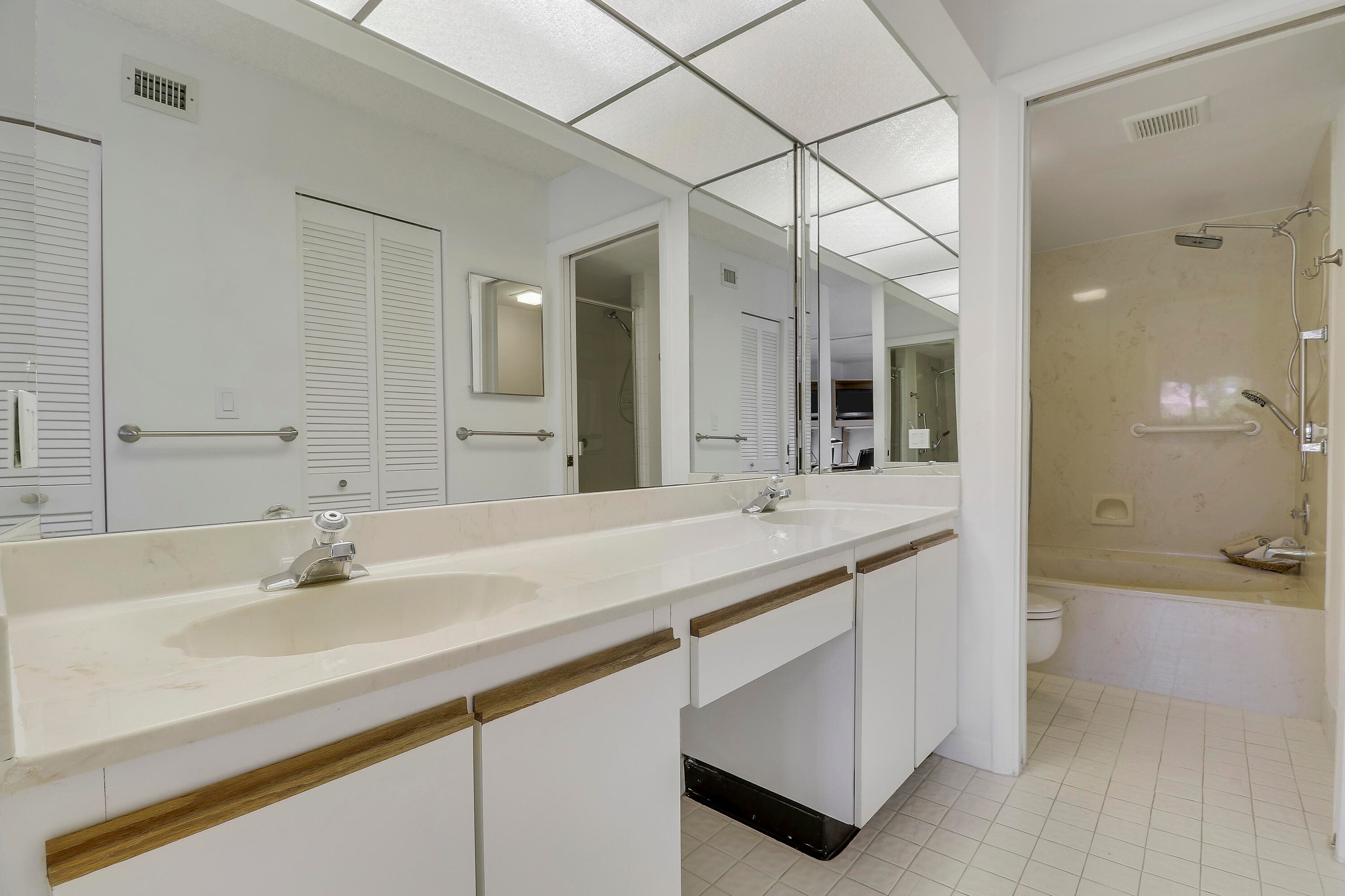 5121 Oak Hill Lane 412, Delray Beach, FL 33484 — photo 24 of 34