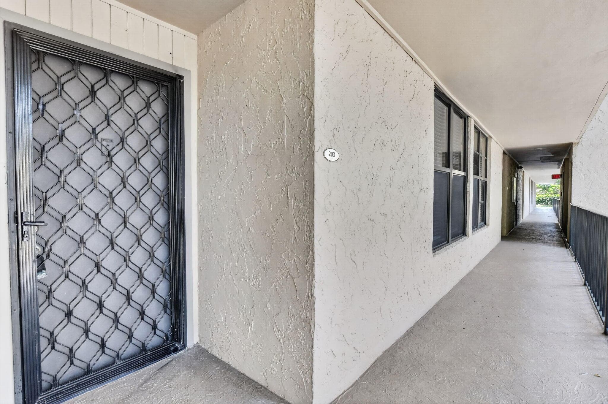 8 Royal Palm Way 203, Boca Raton, FL 33432 — photo 1 of 28