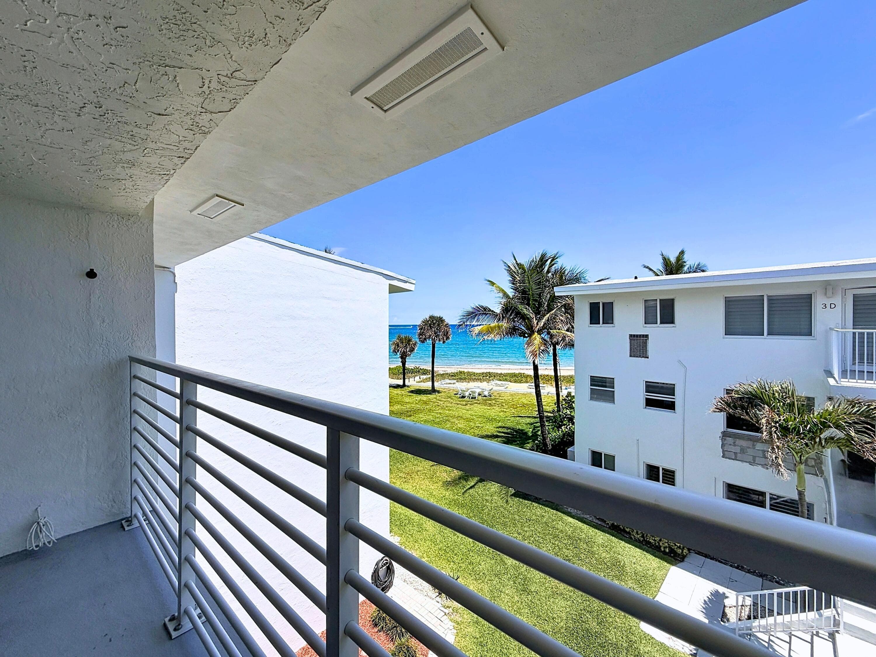 1043 Hillsboro Mile Hillsboro Mile 19c, Hillsboro Beach, FL 33062 — photo 3 of 15