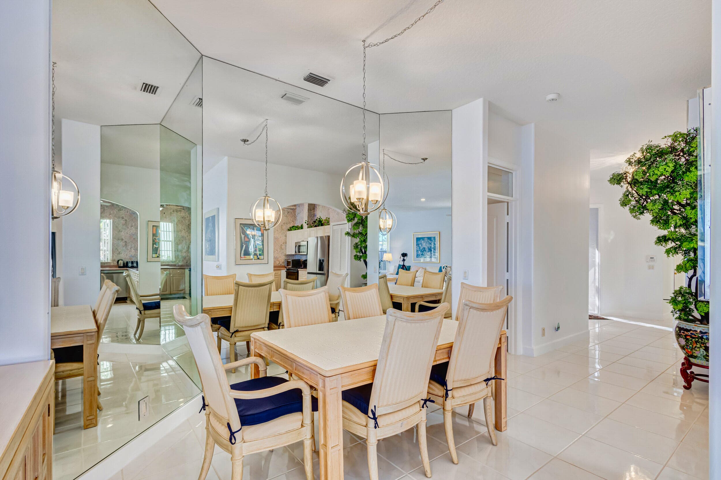 919 Augusta Pointe Drive, Palm Beach Gardens, FL 33418 — photo 11 of 84