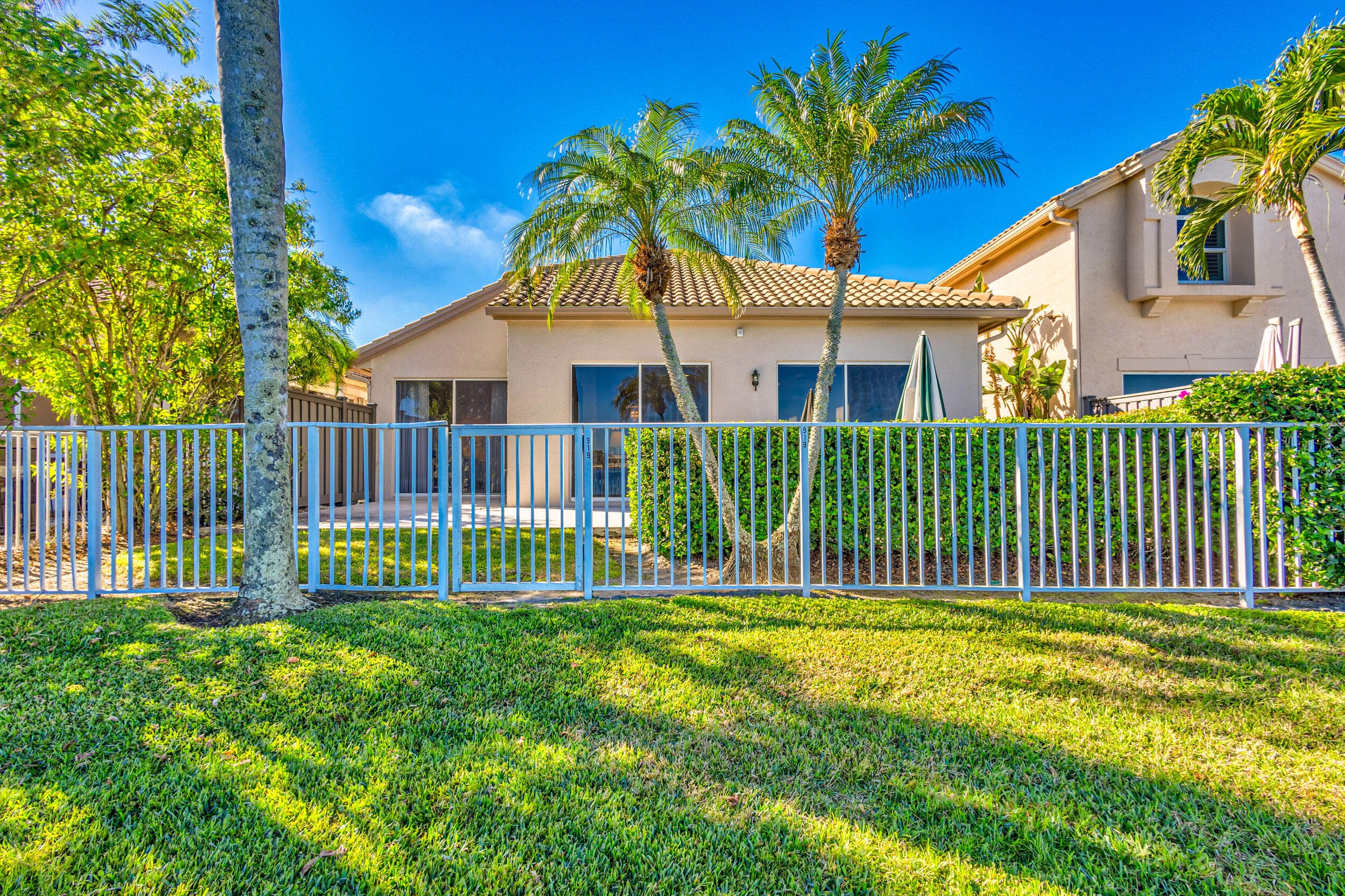919 Augusta Pointe Drive, Palm Beach Gardens, FL 33418 — photo 55 of 84