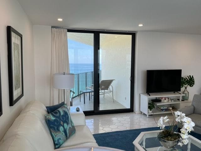 5420 N Ocean Drive 1705, Singer Island, FL 33404 — photo 12 of 43