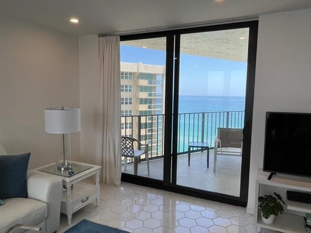 5420 N Ocean Drive 1705, Singer Island, FL 33404 — photo 13 of 43