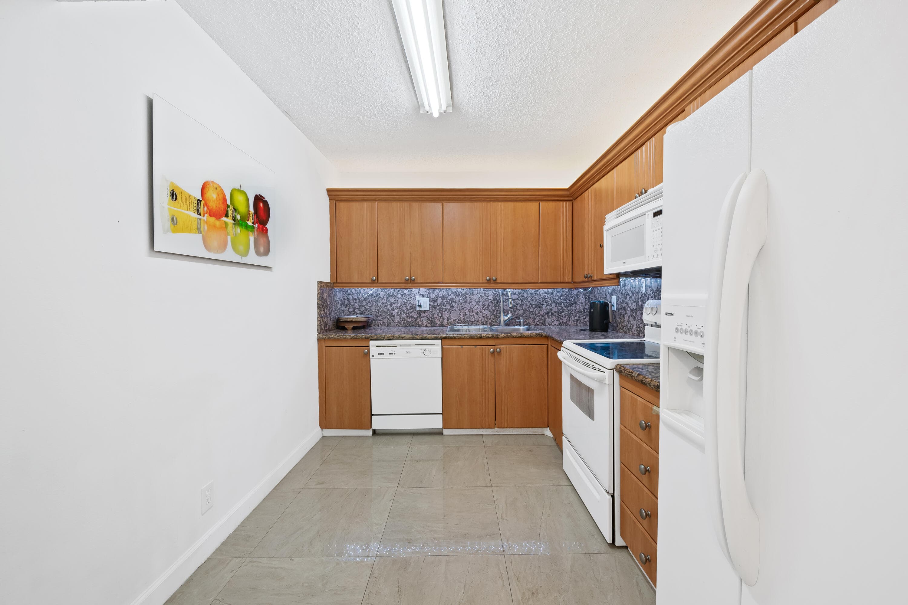 2500 Parkview Drive 615, Hallandale Beach, FL 33009 — photo 5 of 35