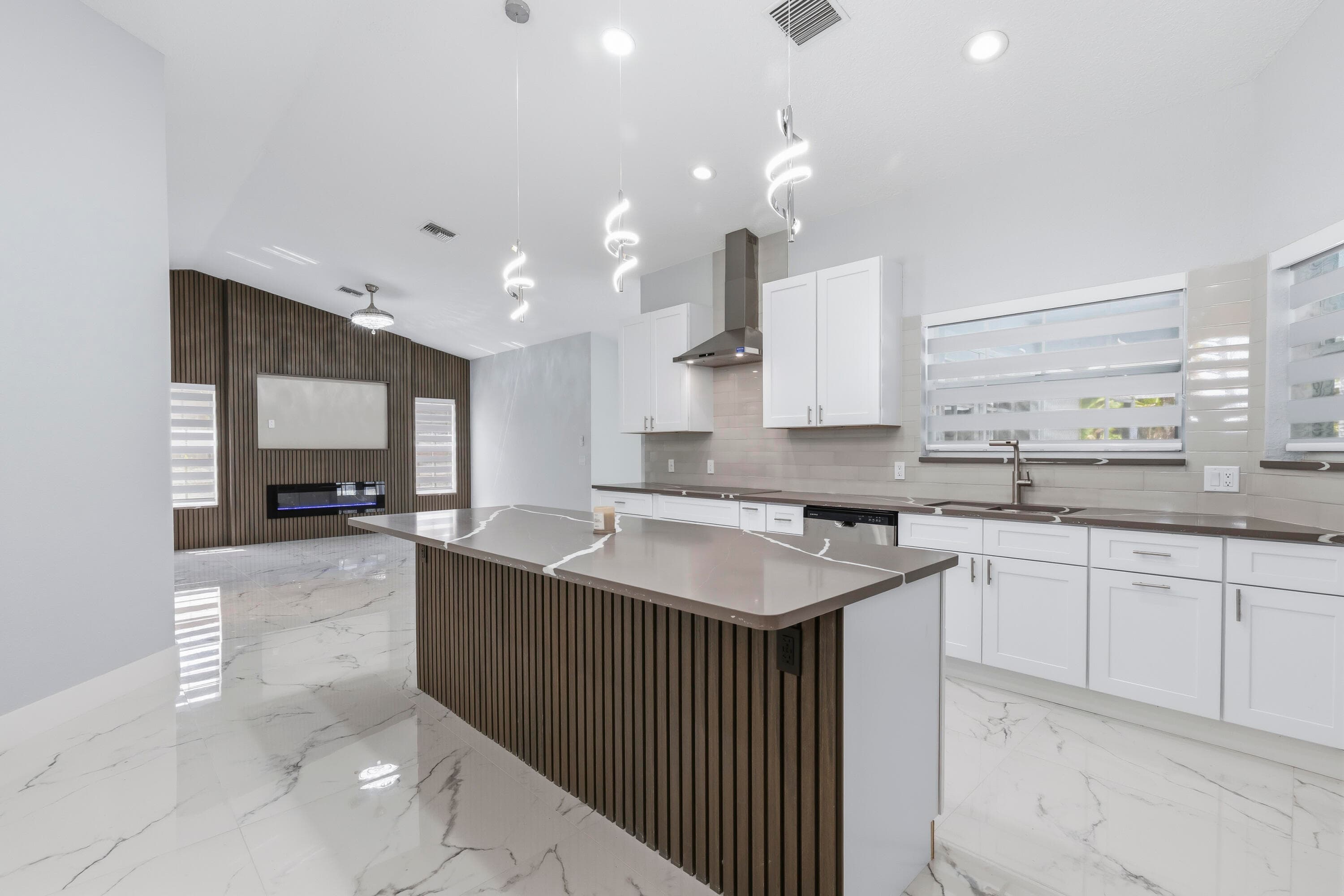 104 Oxford Court, Royal Palm Beach, FL 33411 — photo 9 of 46