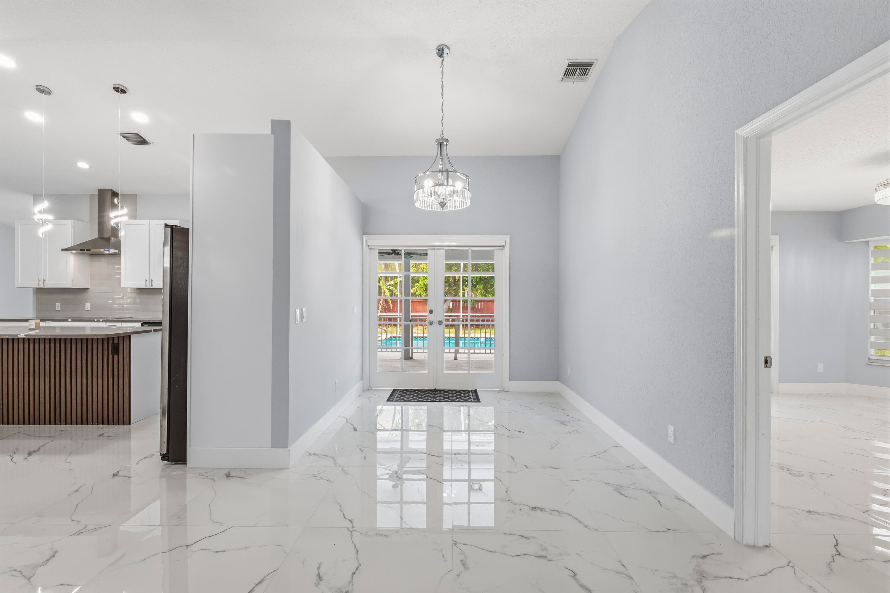 104 Oxford Court, Royal Palm Beach, FL 33411 — photo 11 of 46