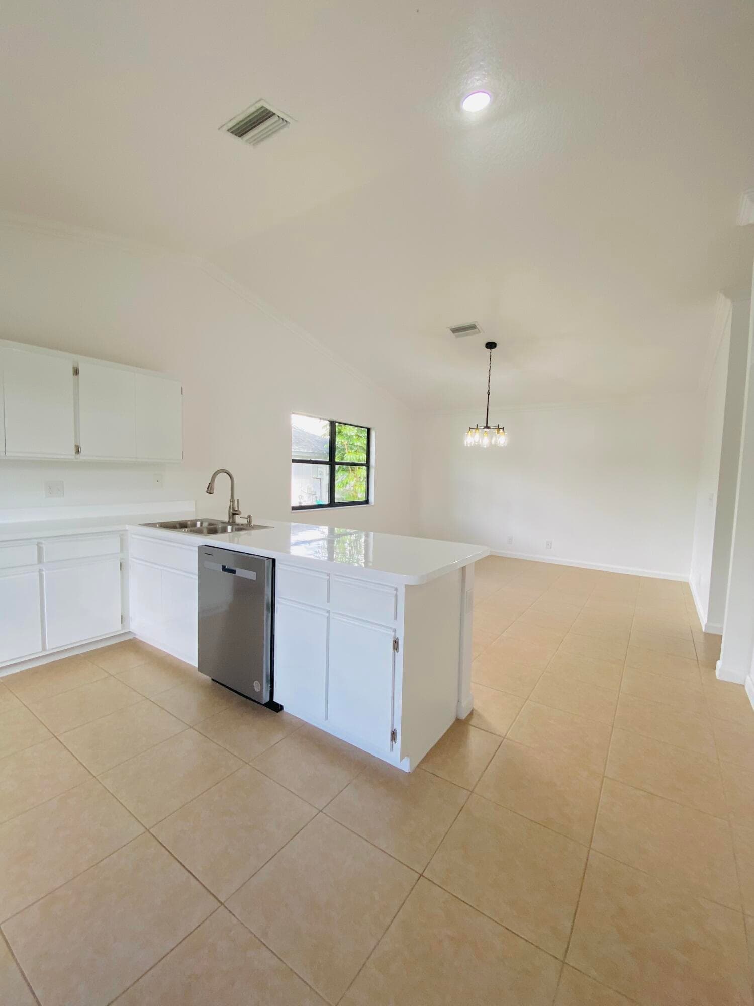 212 Trace Court, Royal Palm Beach, FL 33411 — photo 6 of 32