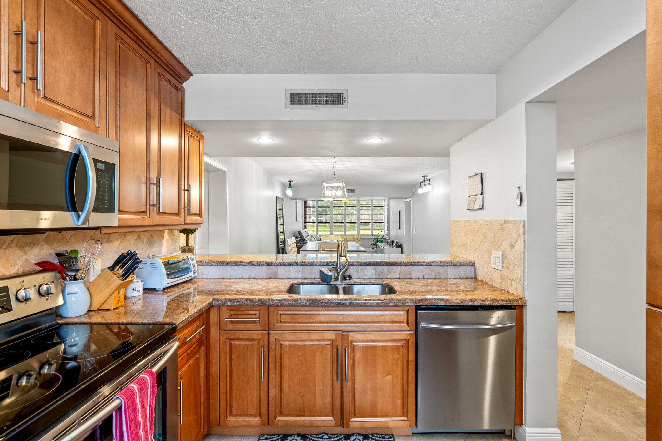 1713 Whitehall Drive 106, Davie, FL 33324 — photo 14 of 31