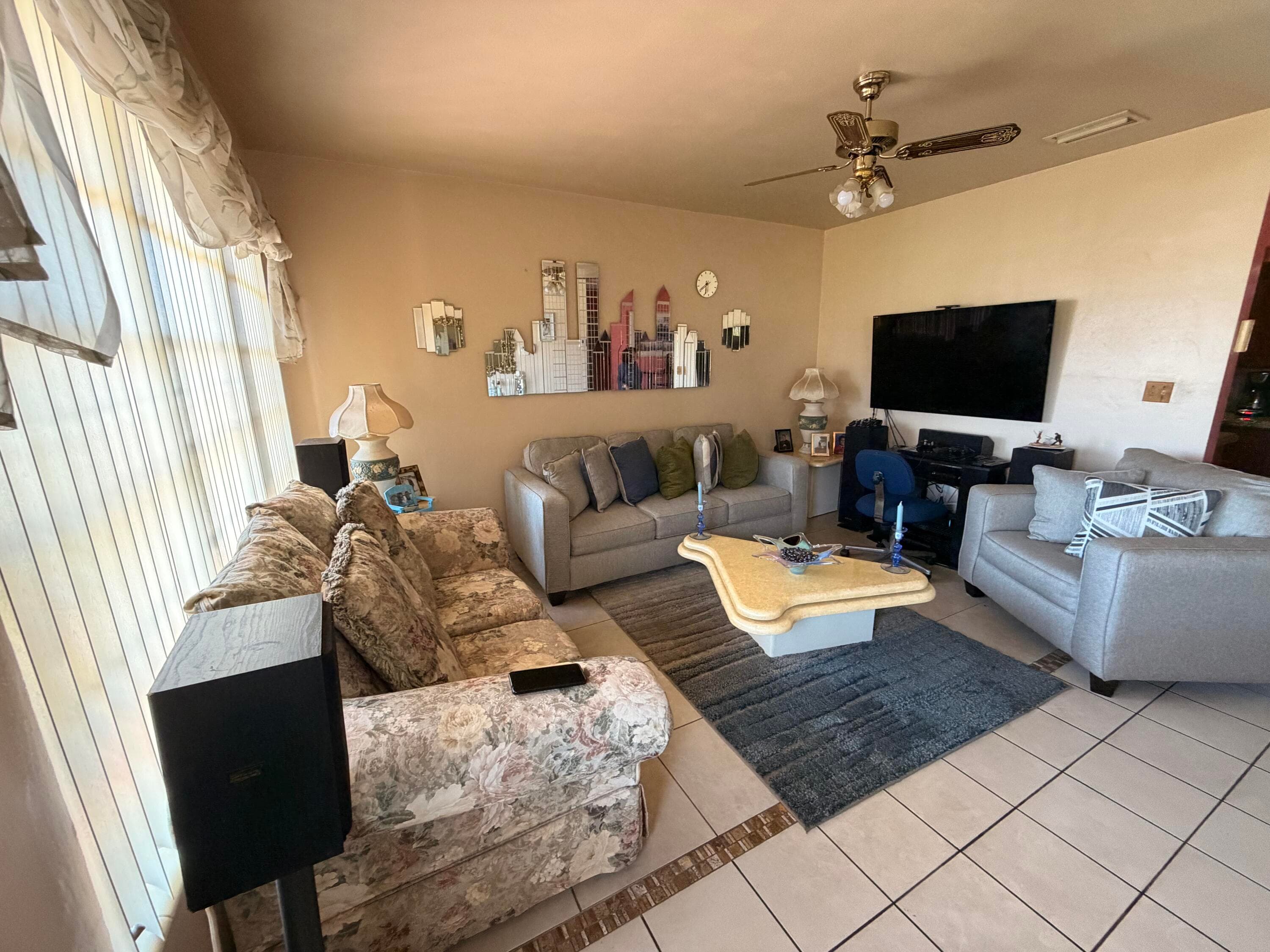 743 W 55th Place, Hialeah, FL 33012 — photo 4 of 13