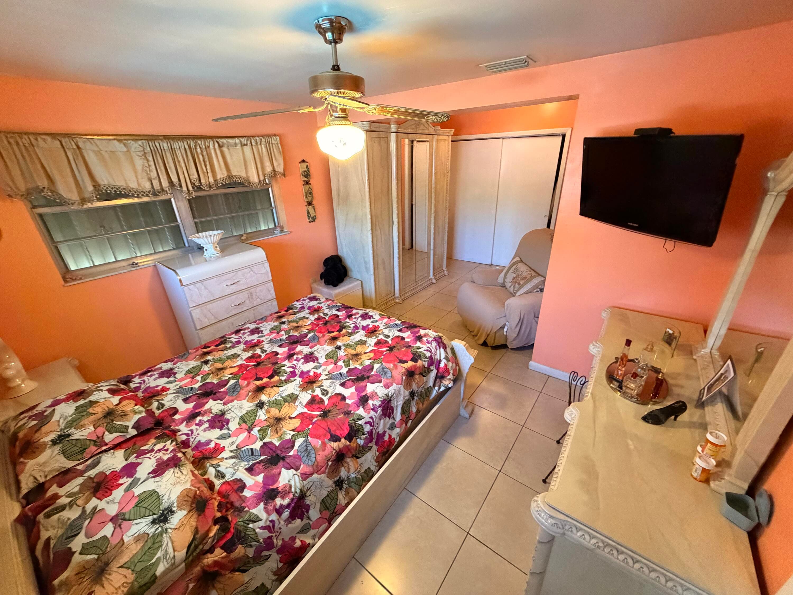 743 W 55th Place, Hialeah, FL 33012 — photo 8 of 13