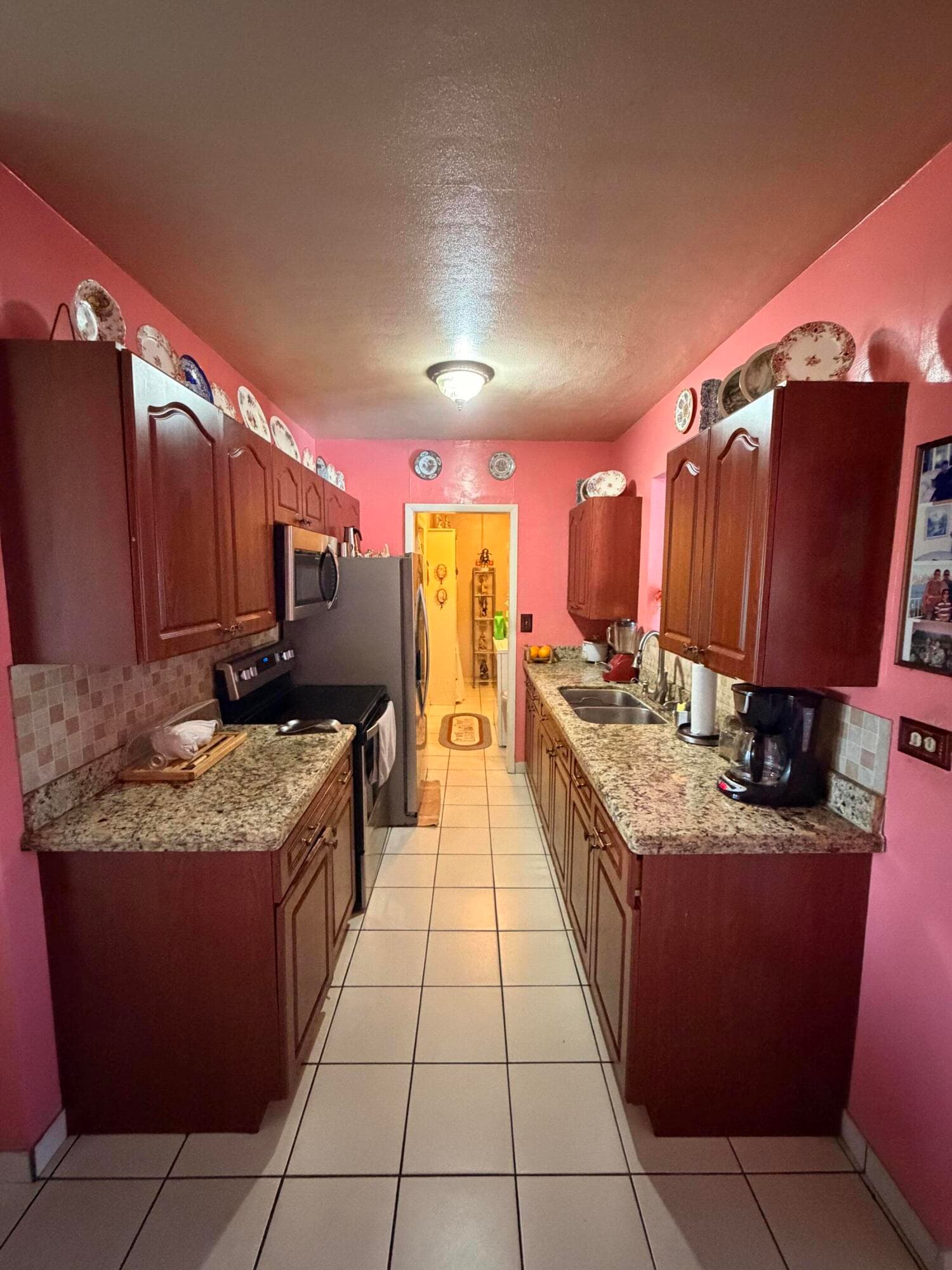 743 W 55th Place, Hialeah, FL 33012 — photo 6 of 13