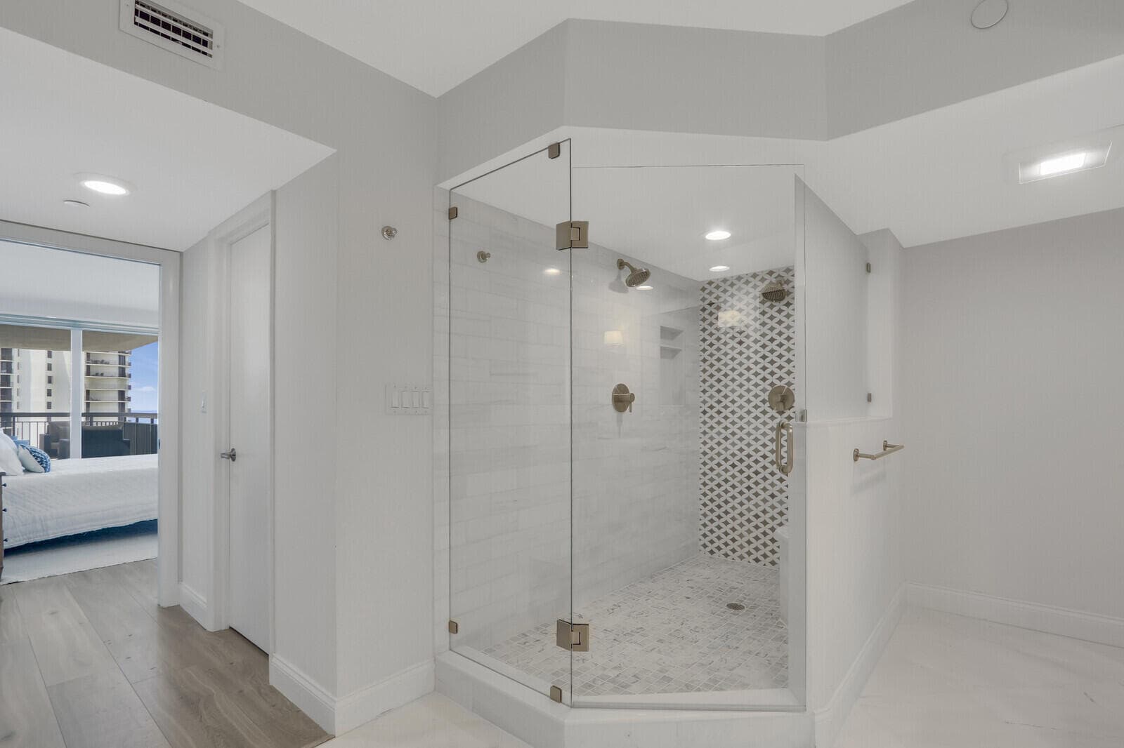 5380 N Ocean Drive 18j, Singer Island, FL 33404 — photo 40 of 70