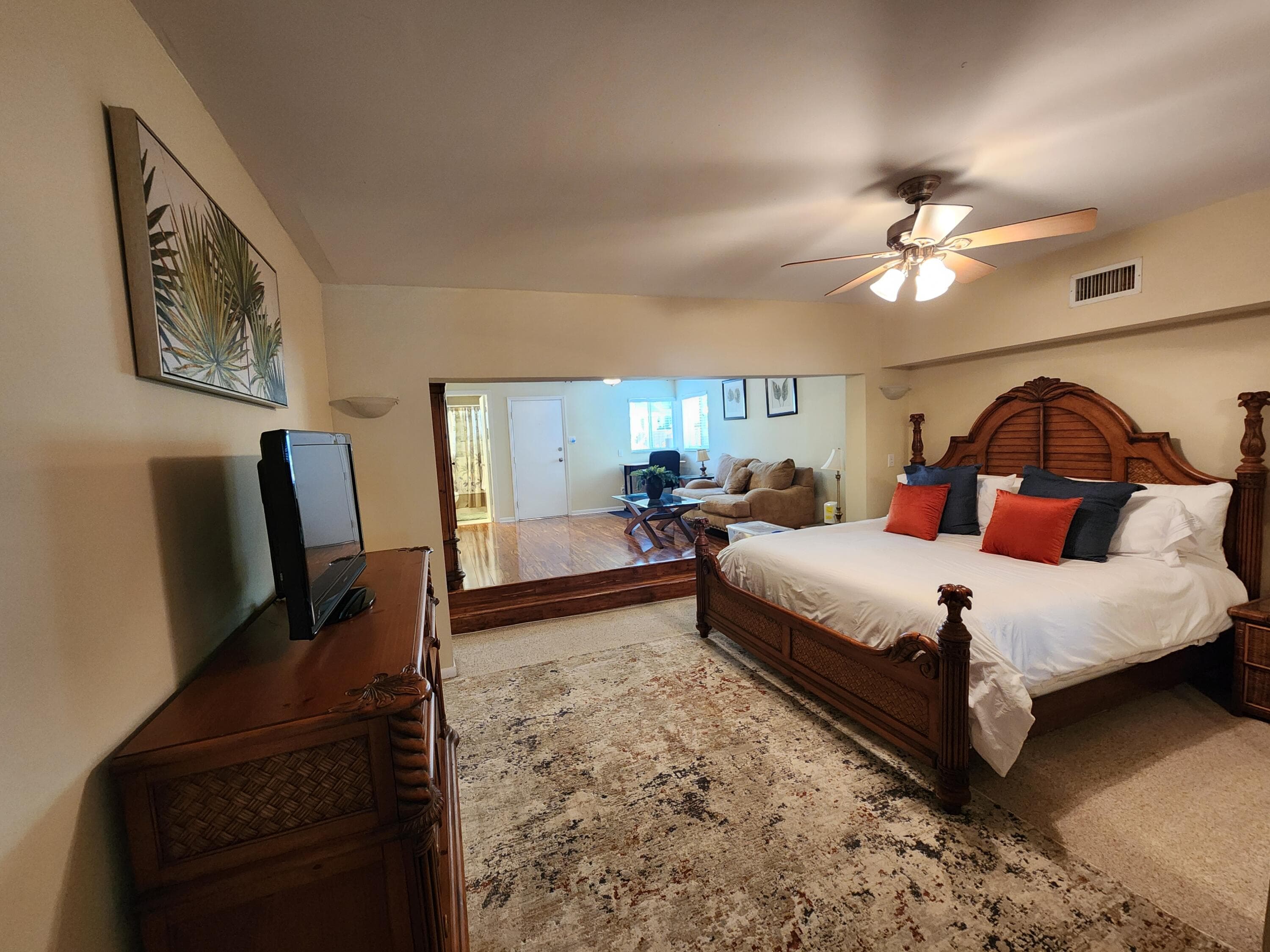 1207 NE 12th Avenue, Fort Lauderdale, FL 33304 — photo 17 of 59