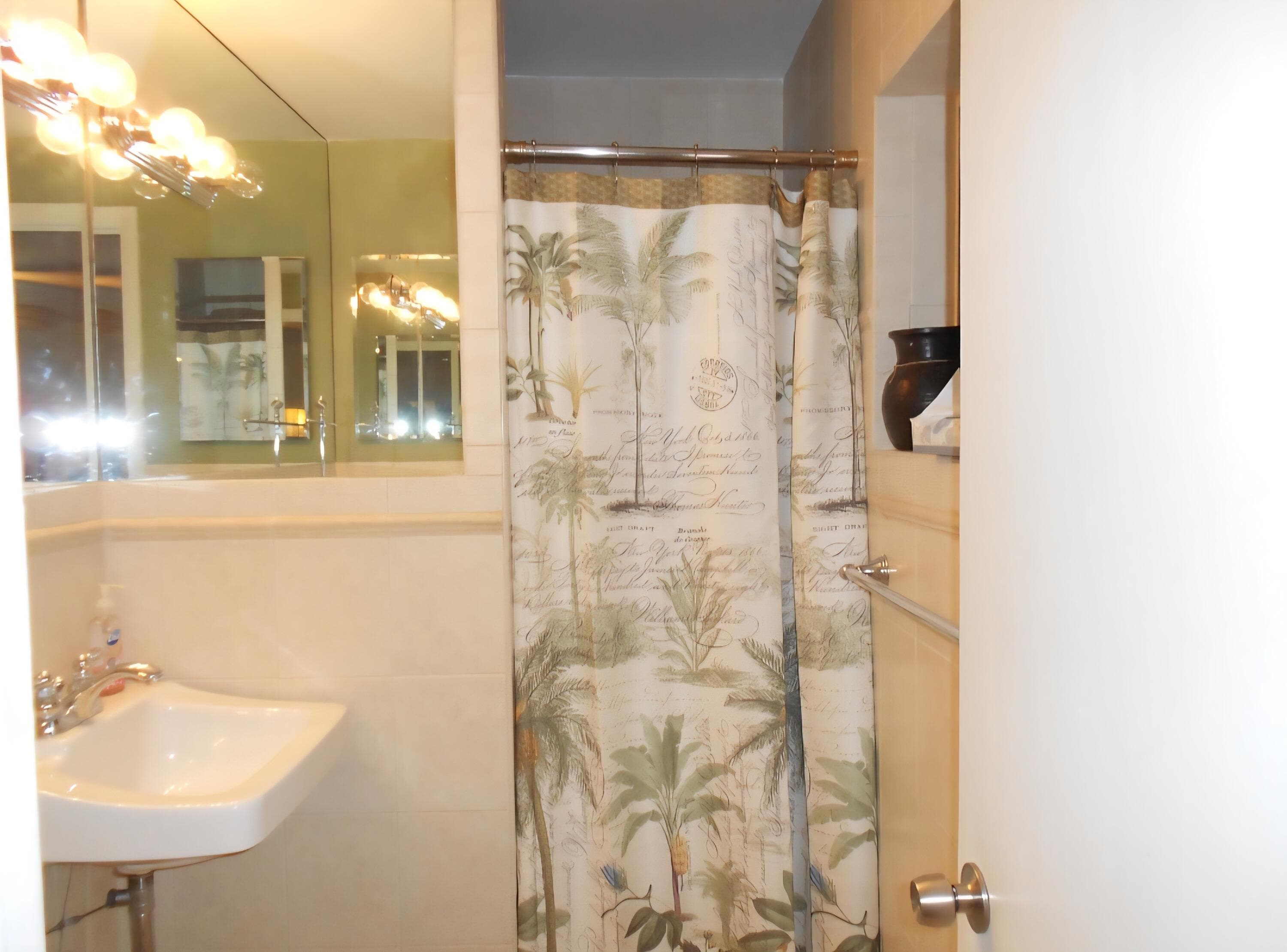1207 NE 12th Avenue, Fort Lauderdale, FL 33304 — photo 27 of 59