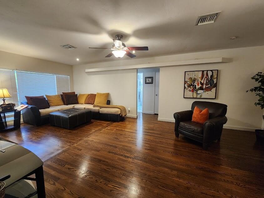 1207 NE 12th Avenue, Fort Lauderdale, FL 33304 — photo 11 of 59