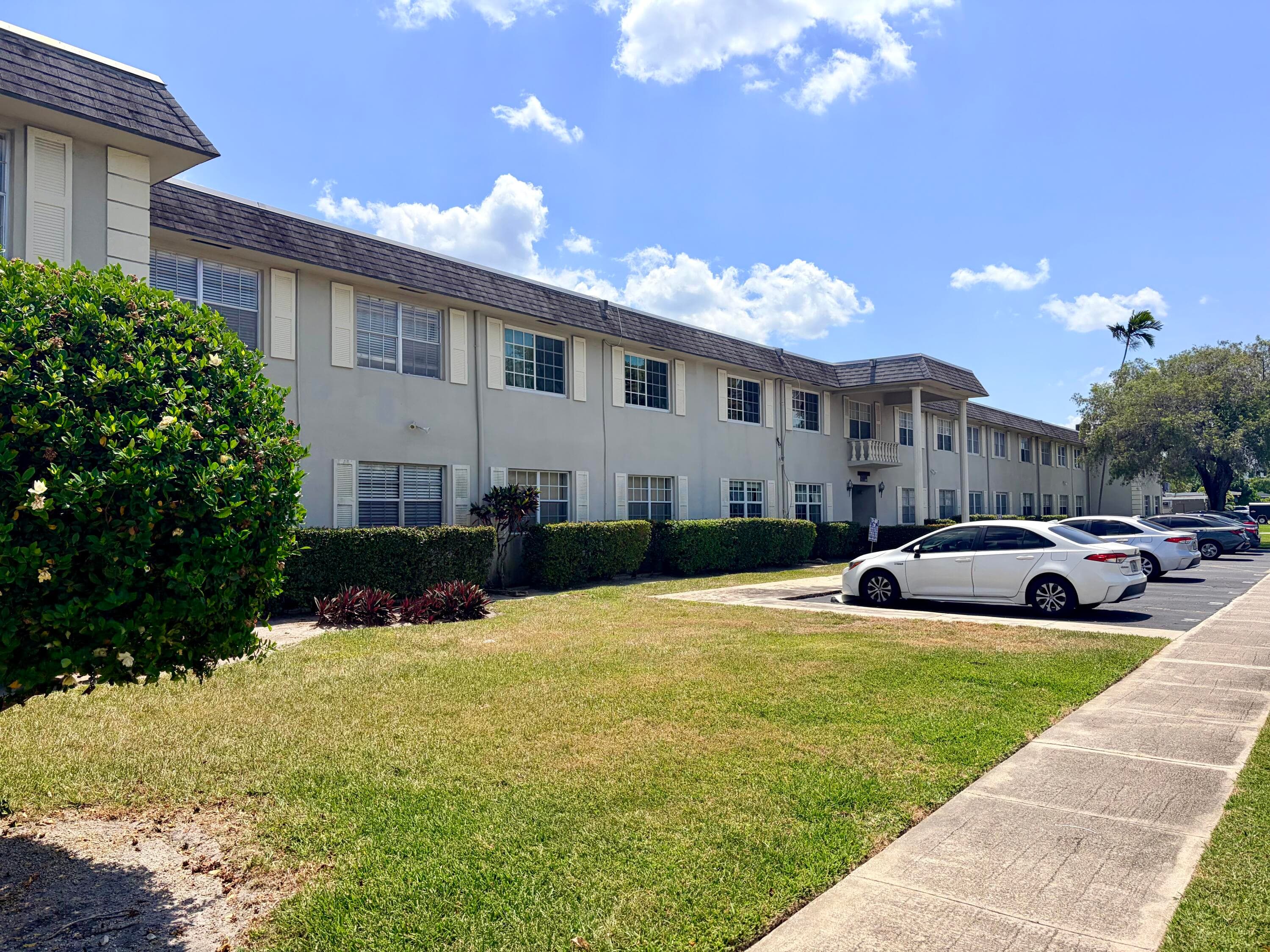 1560 Mckinley Street 115w, Hollywood, FL 33020 — photo 2 of 21