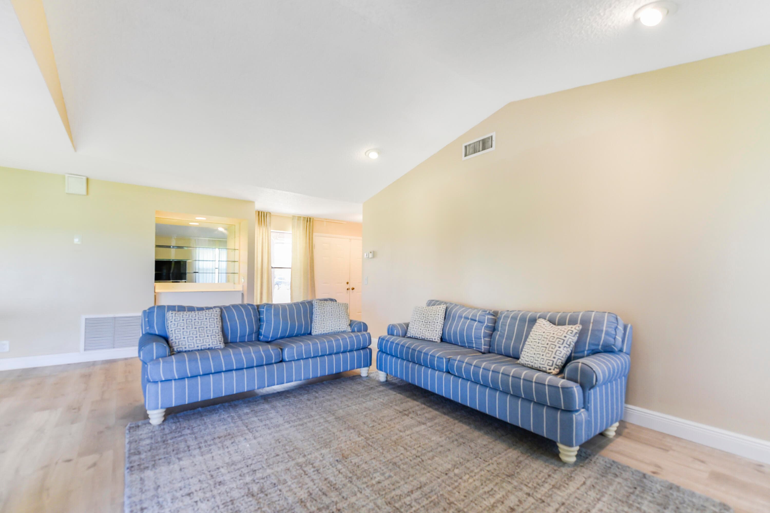 13355 Touchstone Place, Palm Beach Gardens, FL 33418 — photo 8 of 29