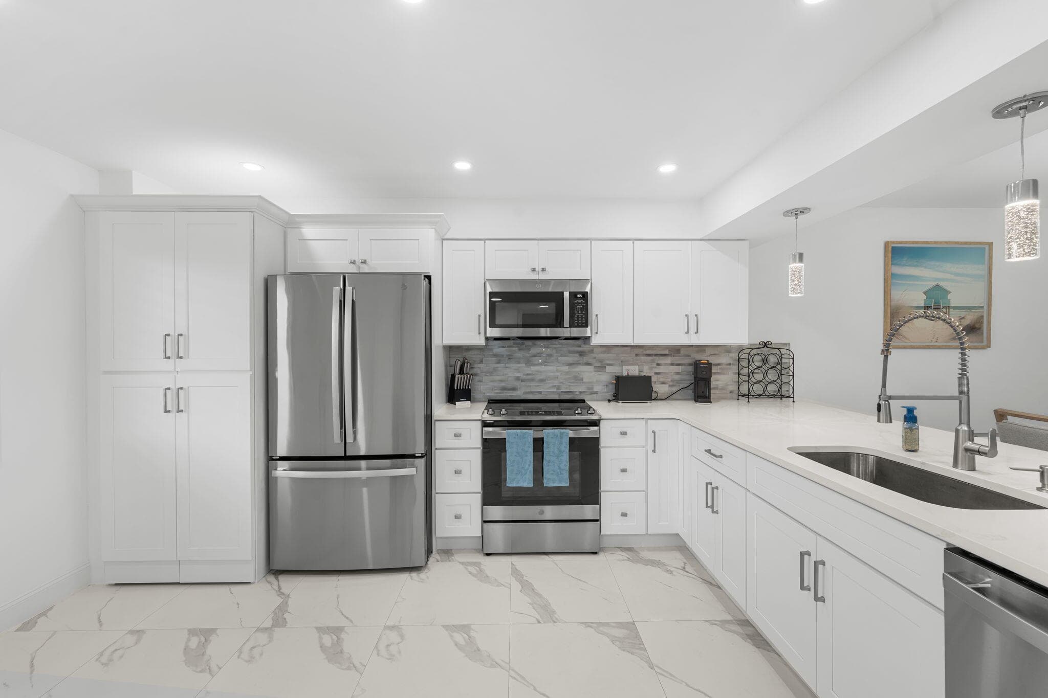 6936 Huntington Lane 302, Delray Beach, FL 33446 — photo 3 of 42