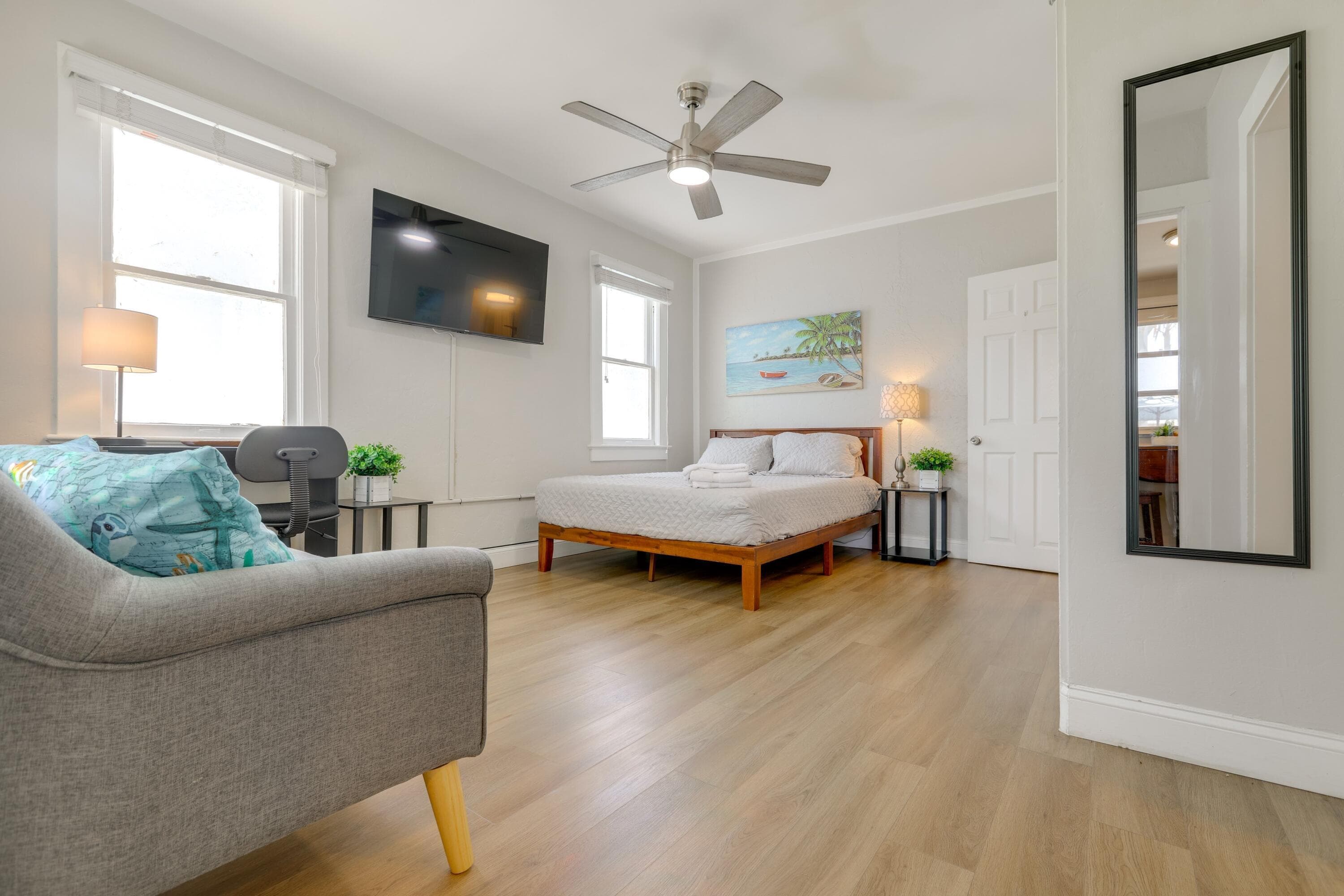 216 S M Street Unit 4, Lake Worth Beach, FL 33460 — photo 3 of 12