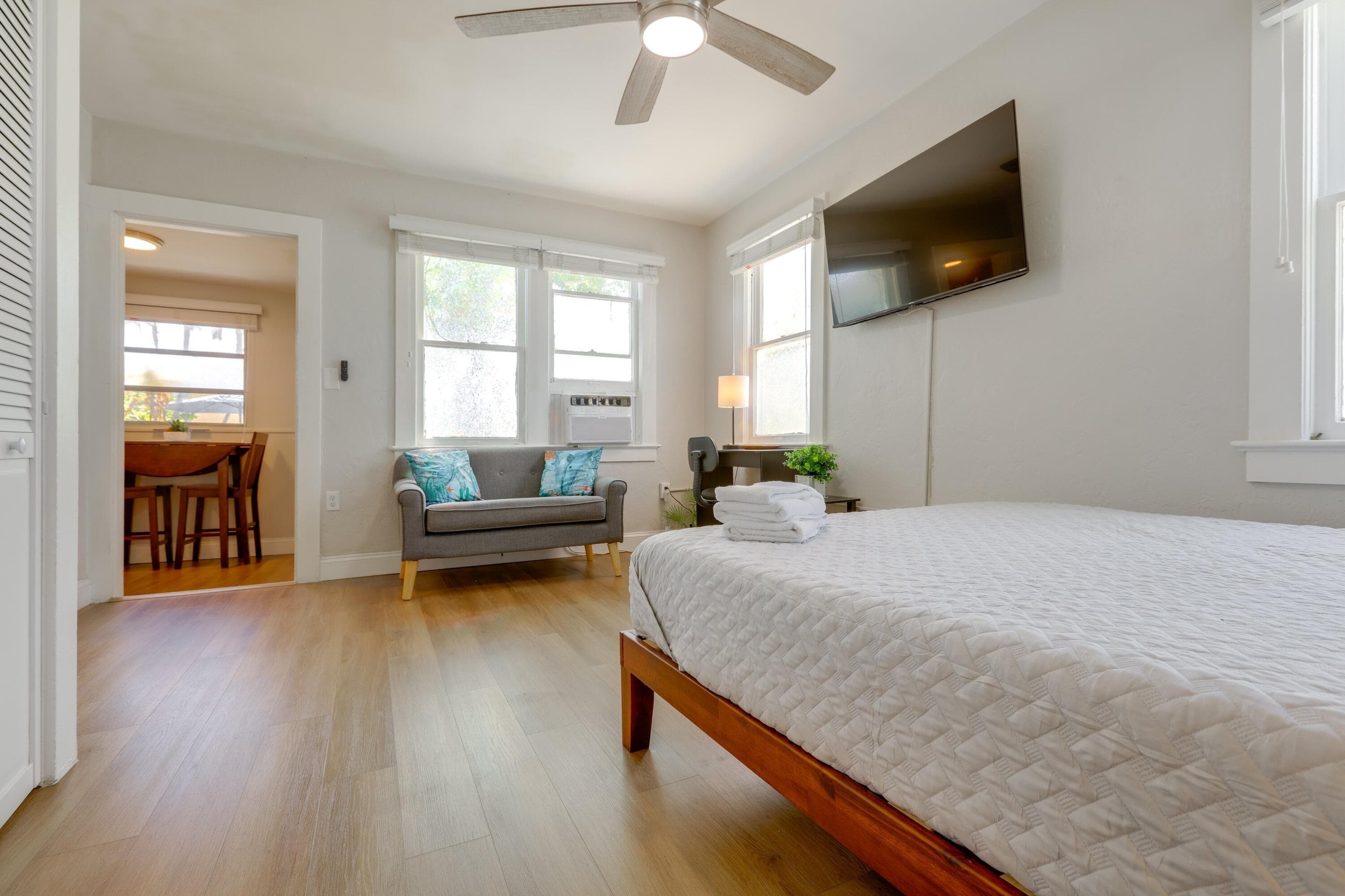 216 S M Street Unit 4, Lake Worth Beach, FL 33460 — photo 5 of 12