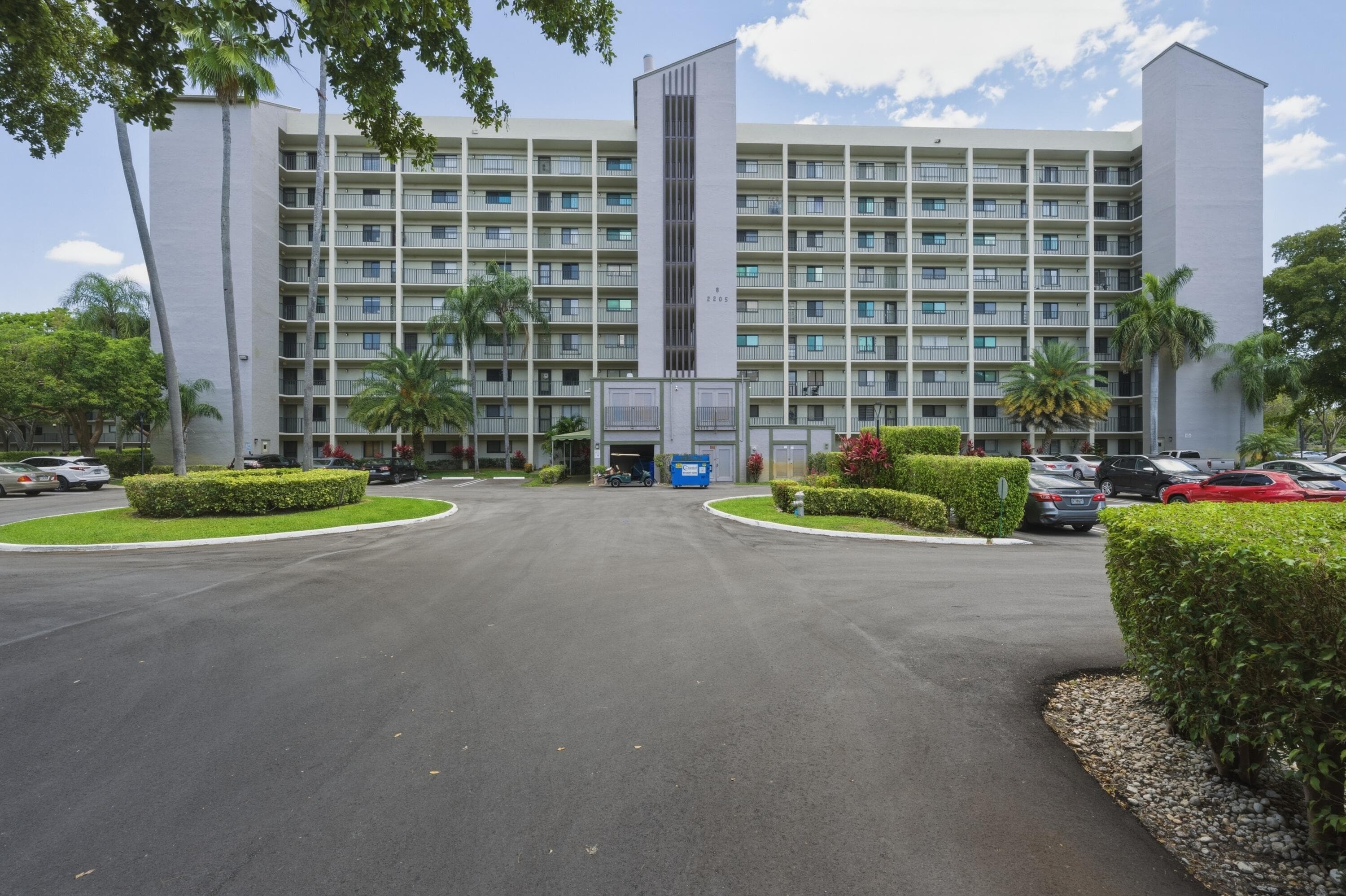 2205 S Cypress Bend Drive 604, Pompano Beach, FL 33069 — photo 27 of 31