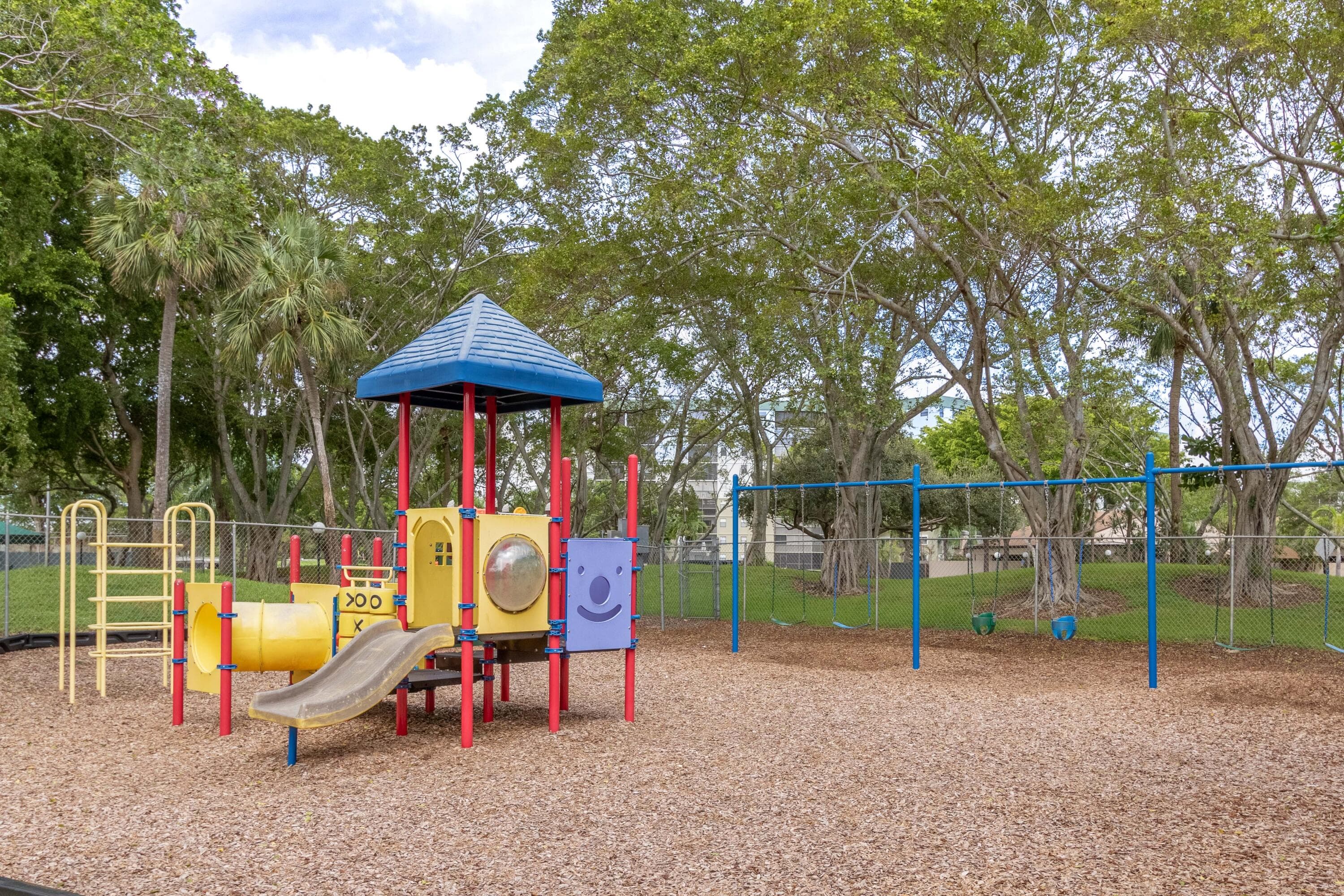 2205 S Cypress Bend Drive 604, Pompano Beach, FL 33069 — photo 29 of 31