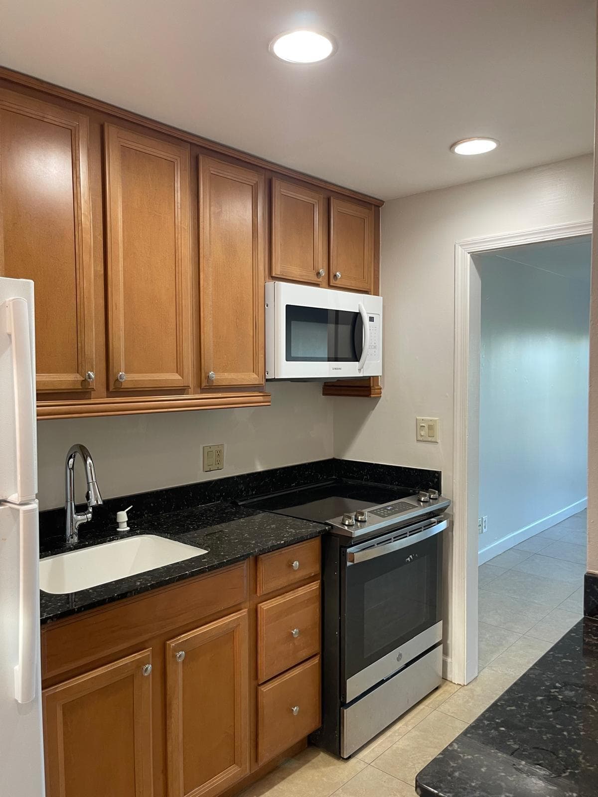 2420 SE 17th Street SE 408c, Fort Lauderdale, FL 33316 — photo 3 of 11