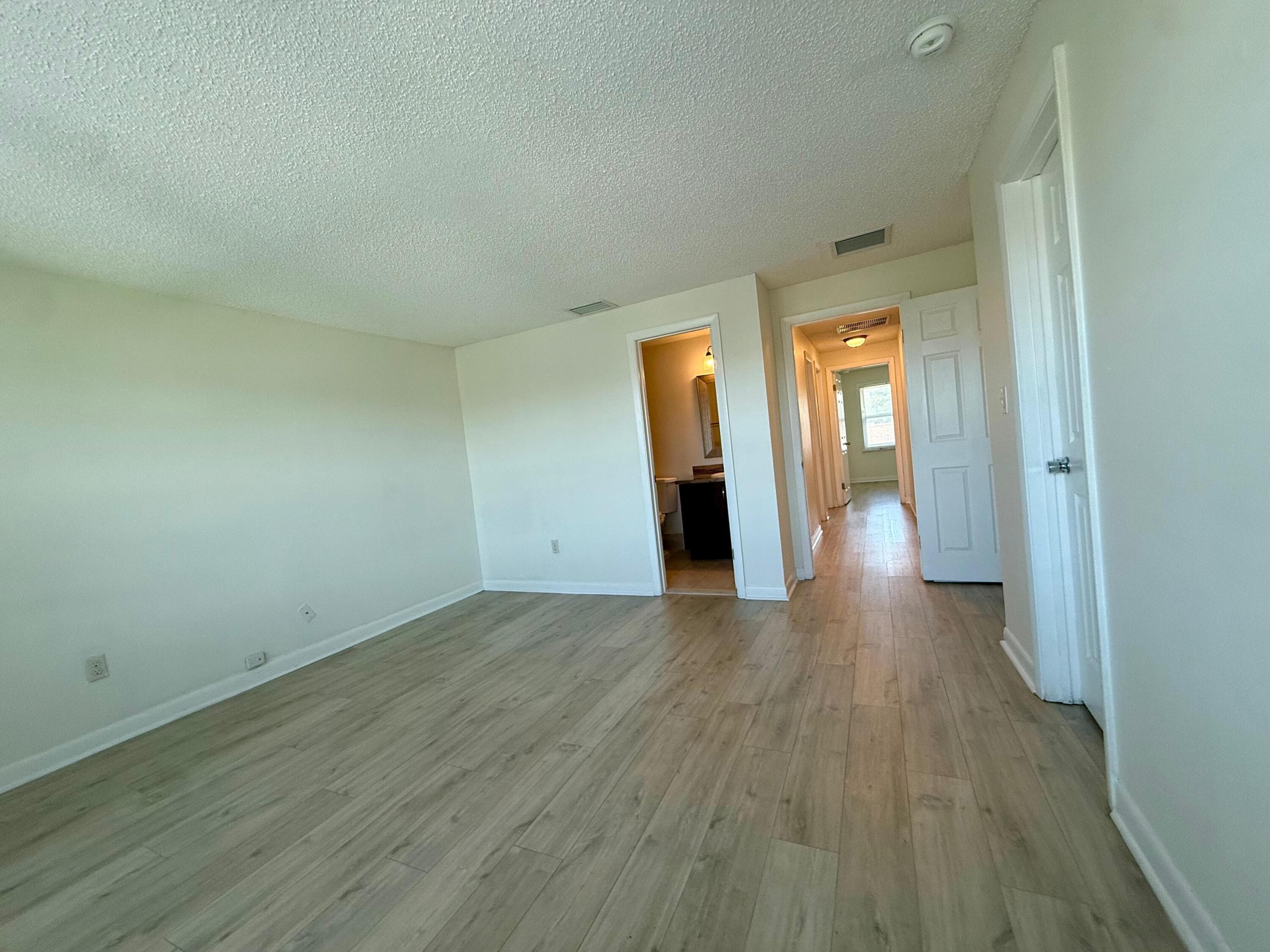 323 Gulfstream Road, Dania Beach, FL 33004 — photo 11 of 22