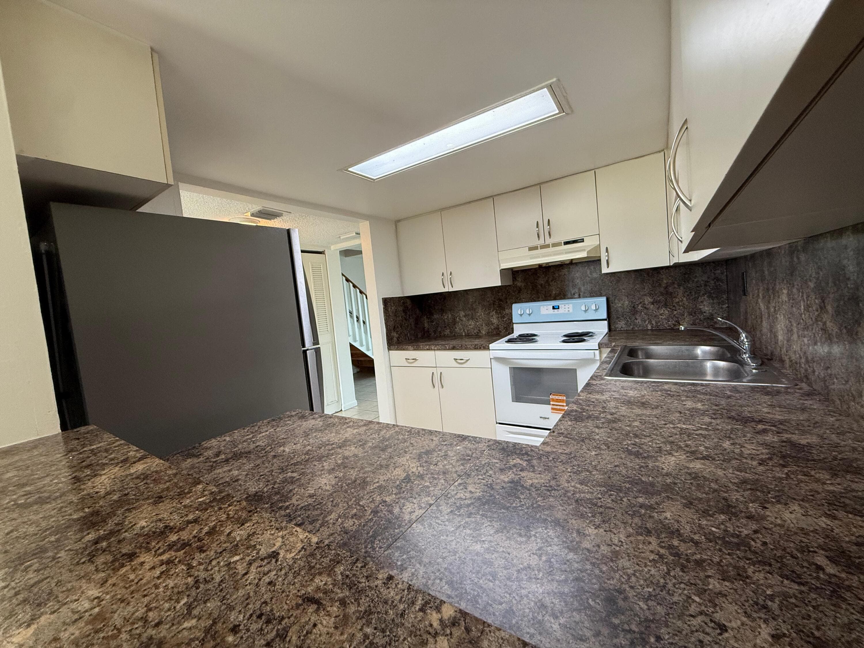 347 Gulfstream Road, Dania Beach, FL 33004 — photo 8 of 18
