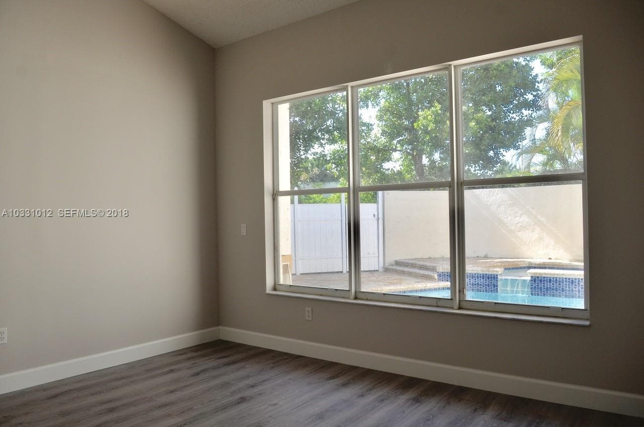 521 W Palm Aire Drive, Pompano Beach, FL 33069 — photo 25 of 35