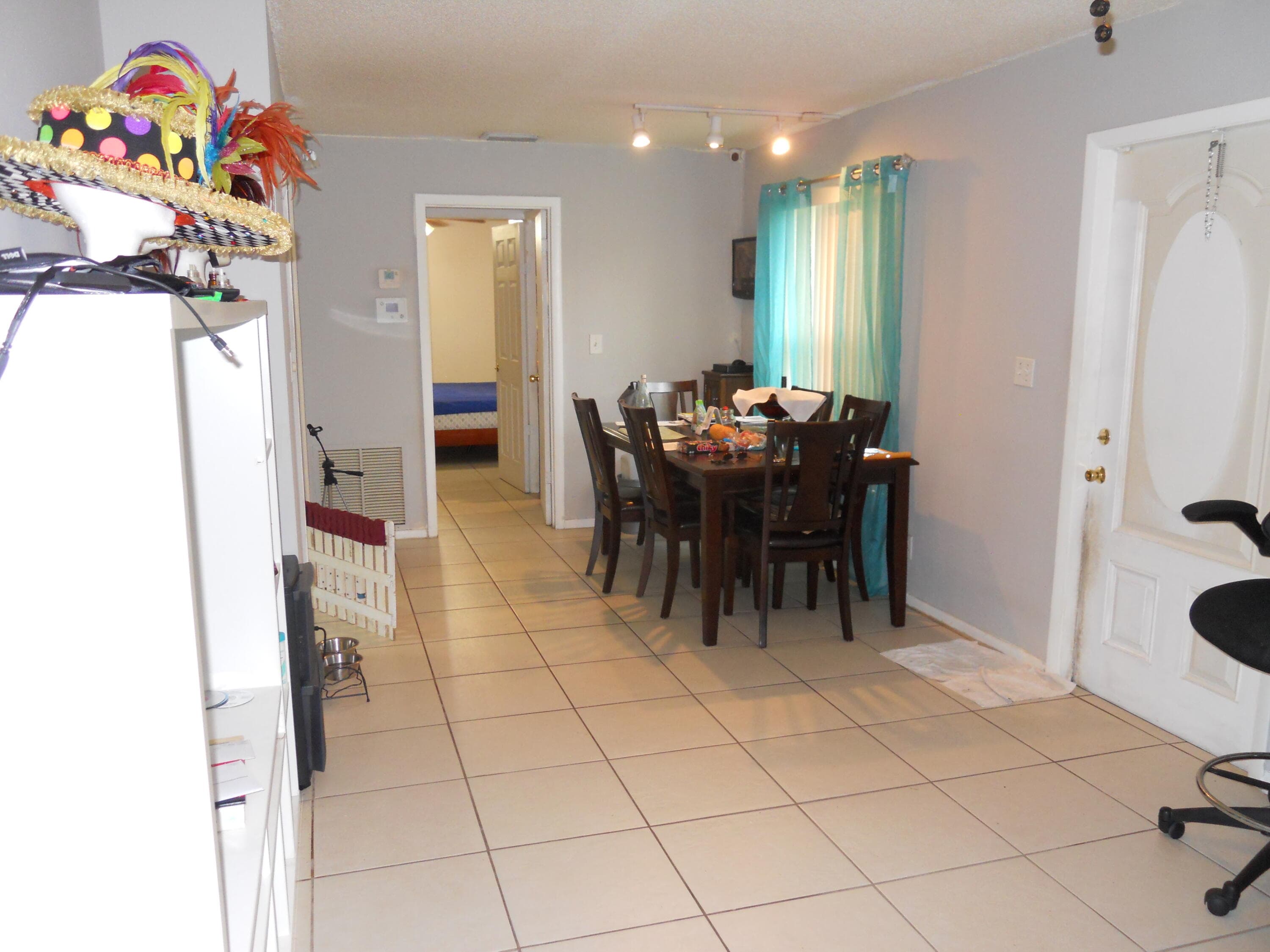 3290 NE 10th Avenue, Oakland Park, FL 33334 — photo 5 of 21