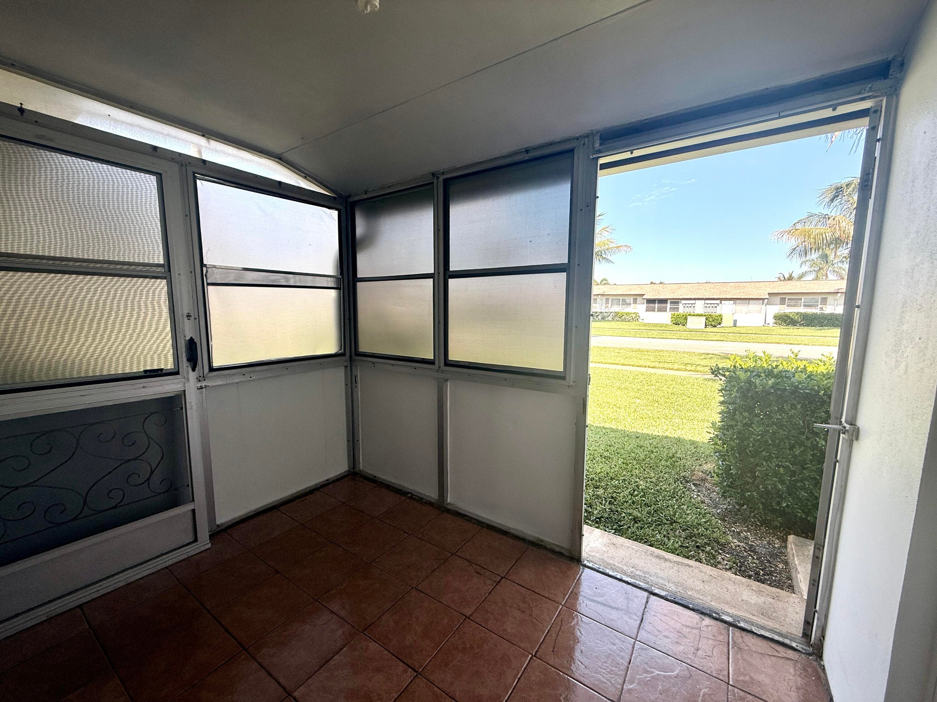 2854 E Crosley Dr Drive E J, West Palm Beach, FL 33415 — photo 12 of 18