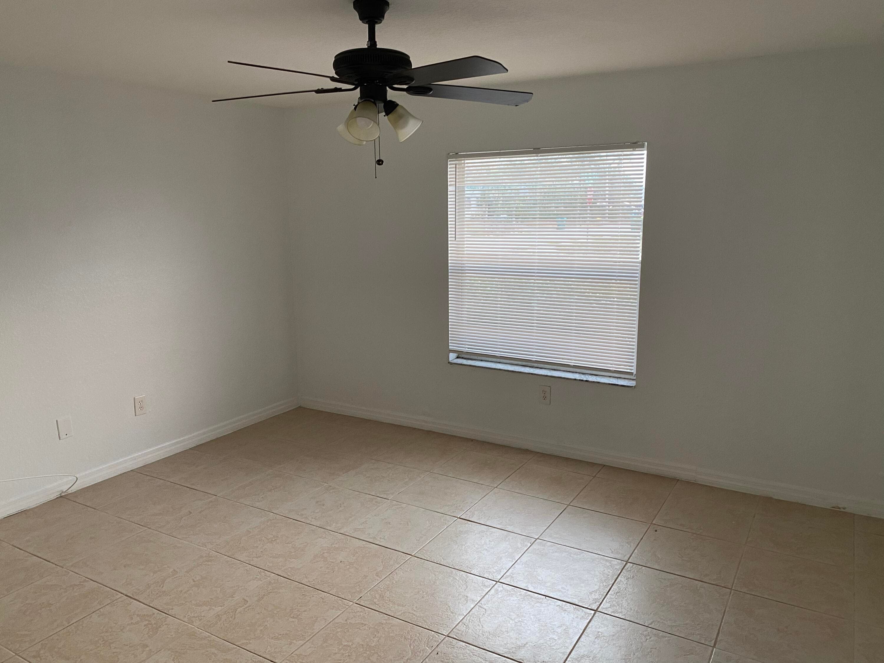 618 NE 1st Street B, Boynton Beach, FL 33435 — photo 7 of 19