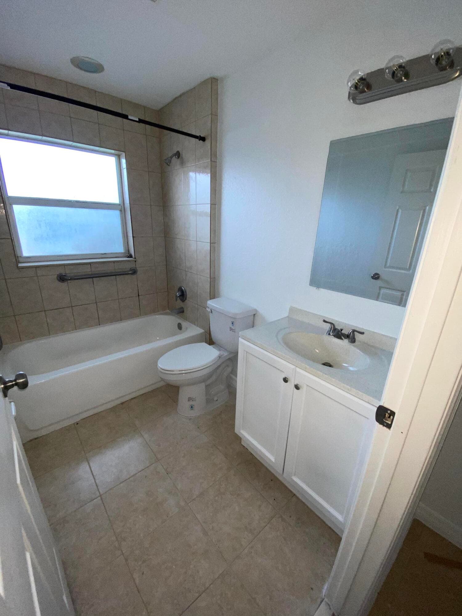 618 NE 1st Street B, Boynton Beach, FL 33435 — photo 14 of 19
