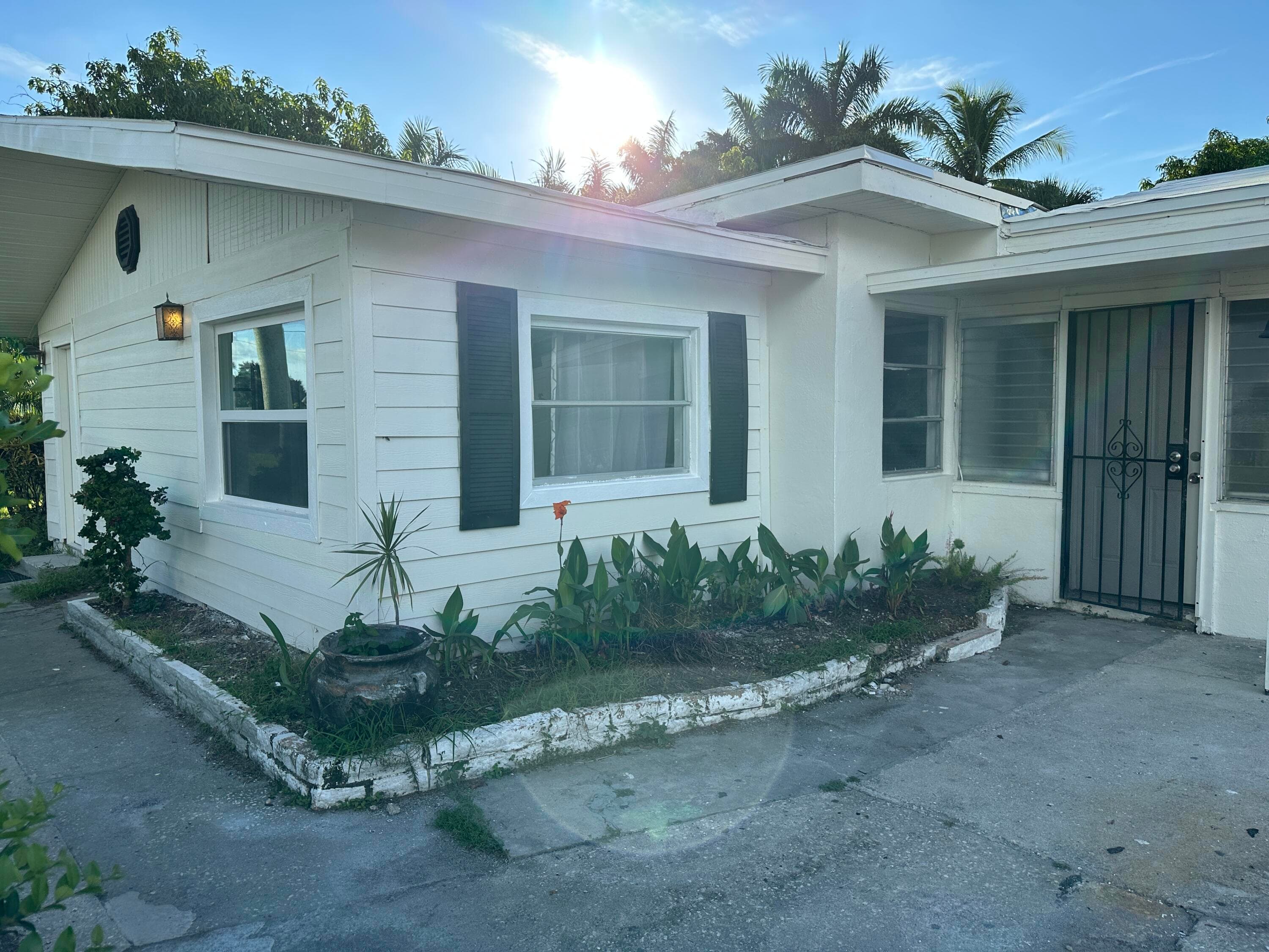 84 E North Shore Avenue, North Fort Myers, FL 33917 — photo 7 of 21