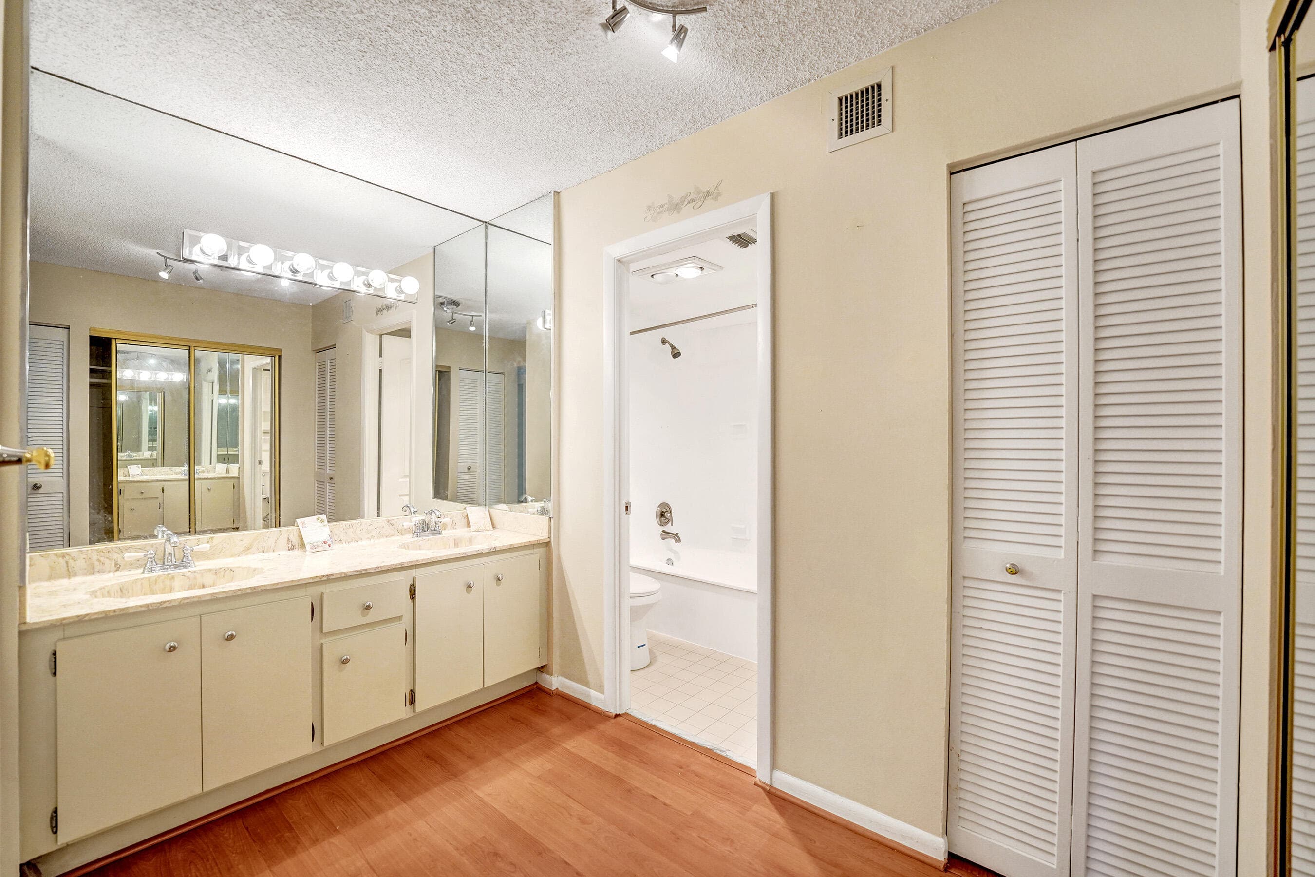 2802 N 46th Avenue B620, Hollywood, FL 33021 — photo 39 of 82