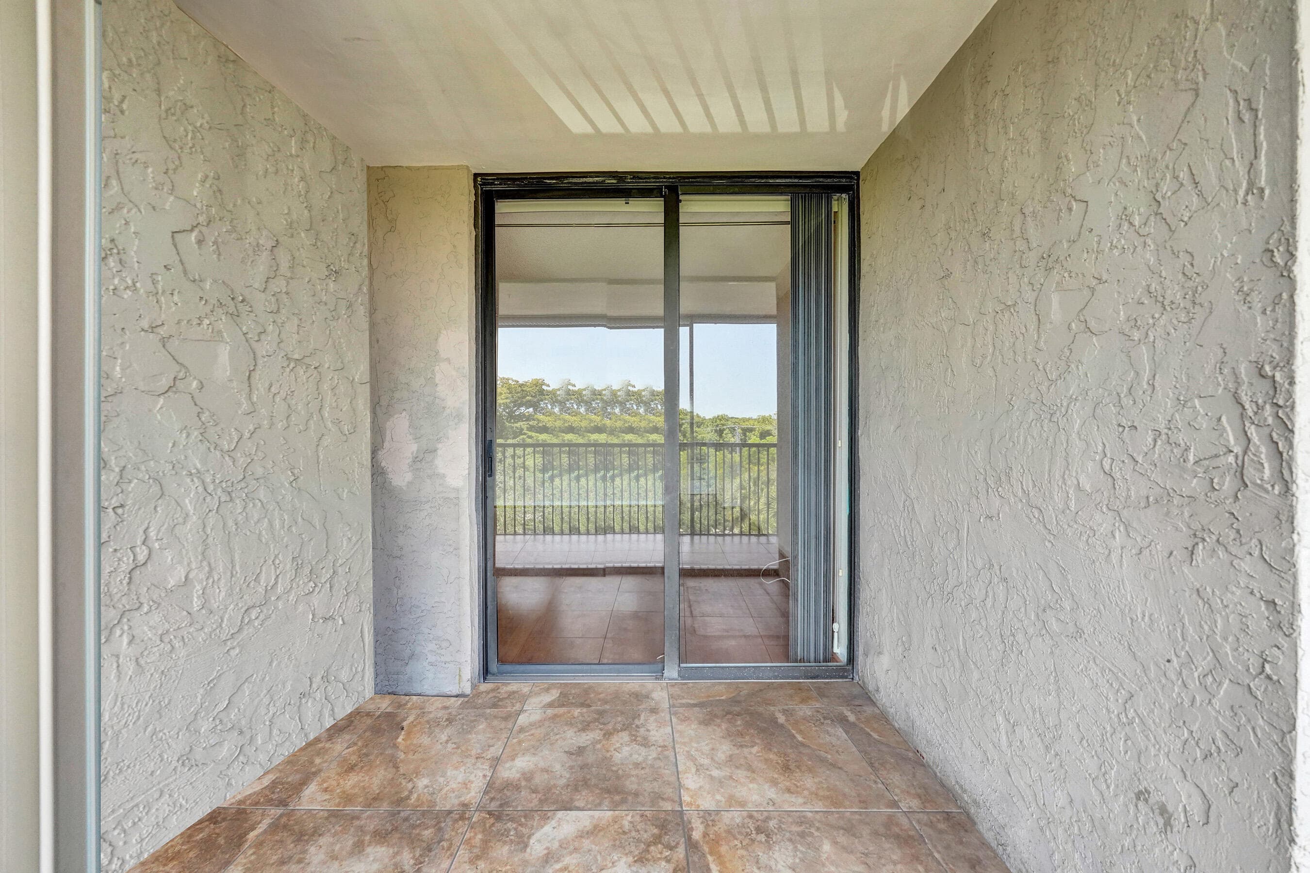 2802 N 46th Avenue B620, Hollywood, FL 33021 — photo 69 of 82