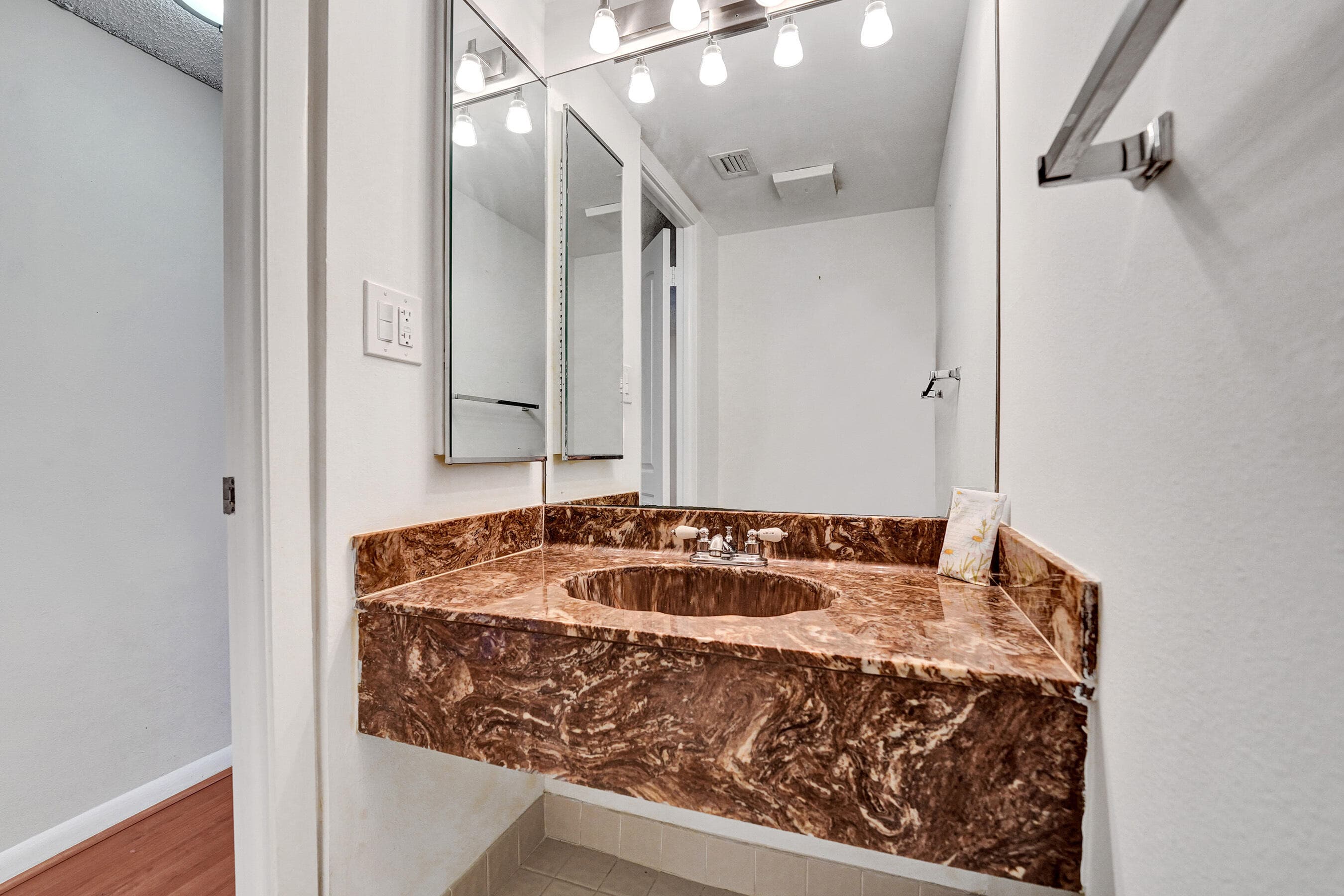 2802 N 46th Avenue B620, Hollywood, FL 33021 — photo 73 of 82