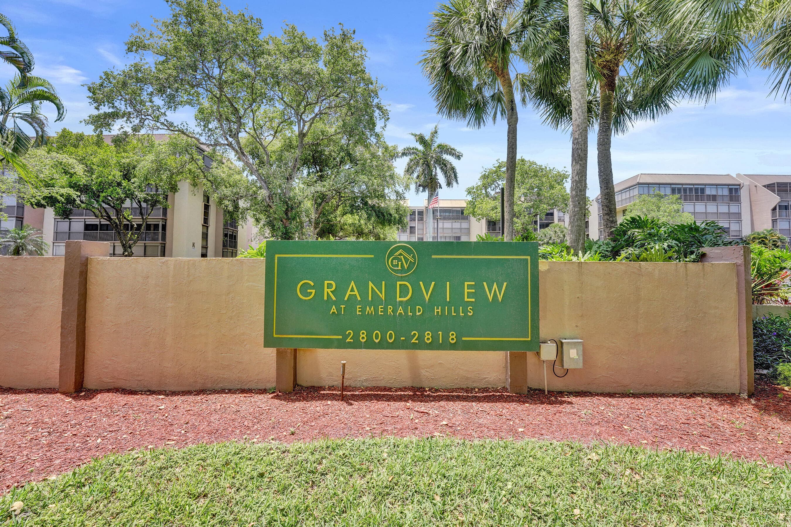 2802 N 46th Avenue B620, Hollywood, FL 33021 — photo 1 of 82