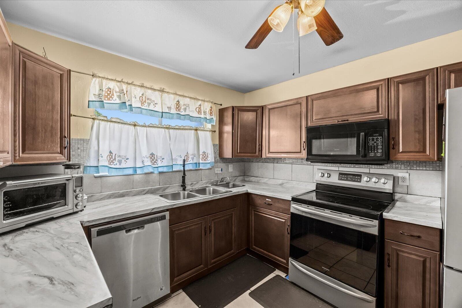 2073 SE Rainier Road, Port St. Lucie, FL 34952 — photo 10 of 27