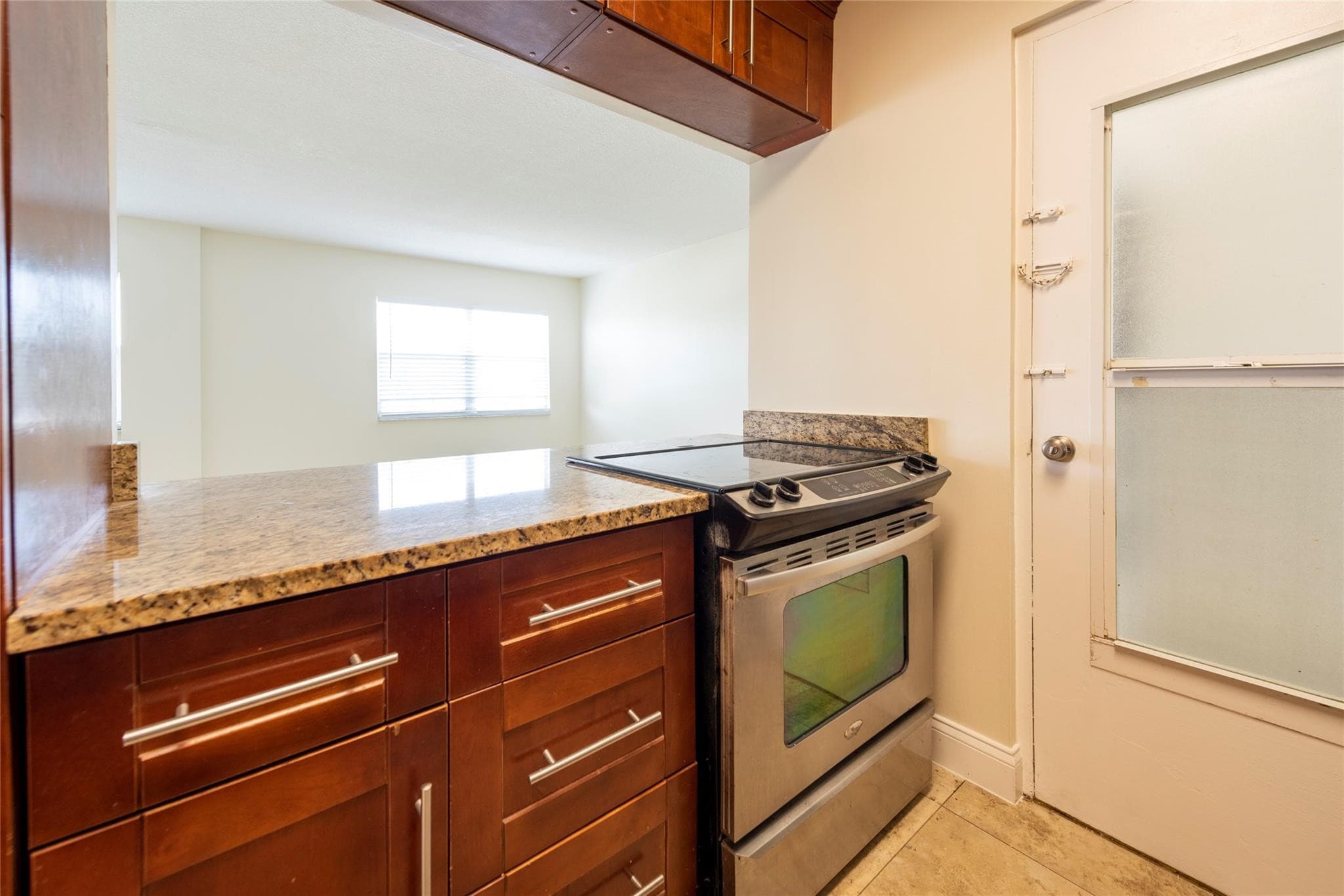 2555 NE 11th Street 302, Fort Lauderdale, FL 33304 — photo 6 of 21