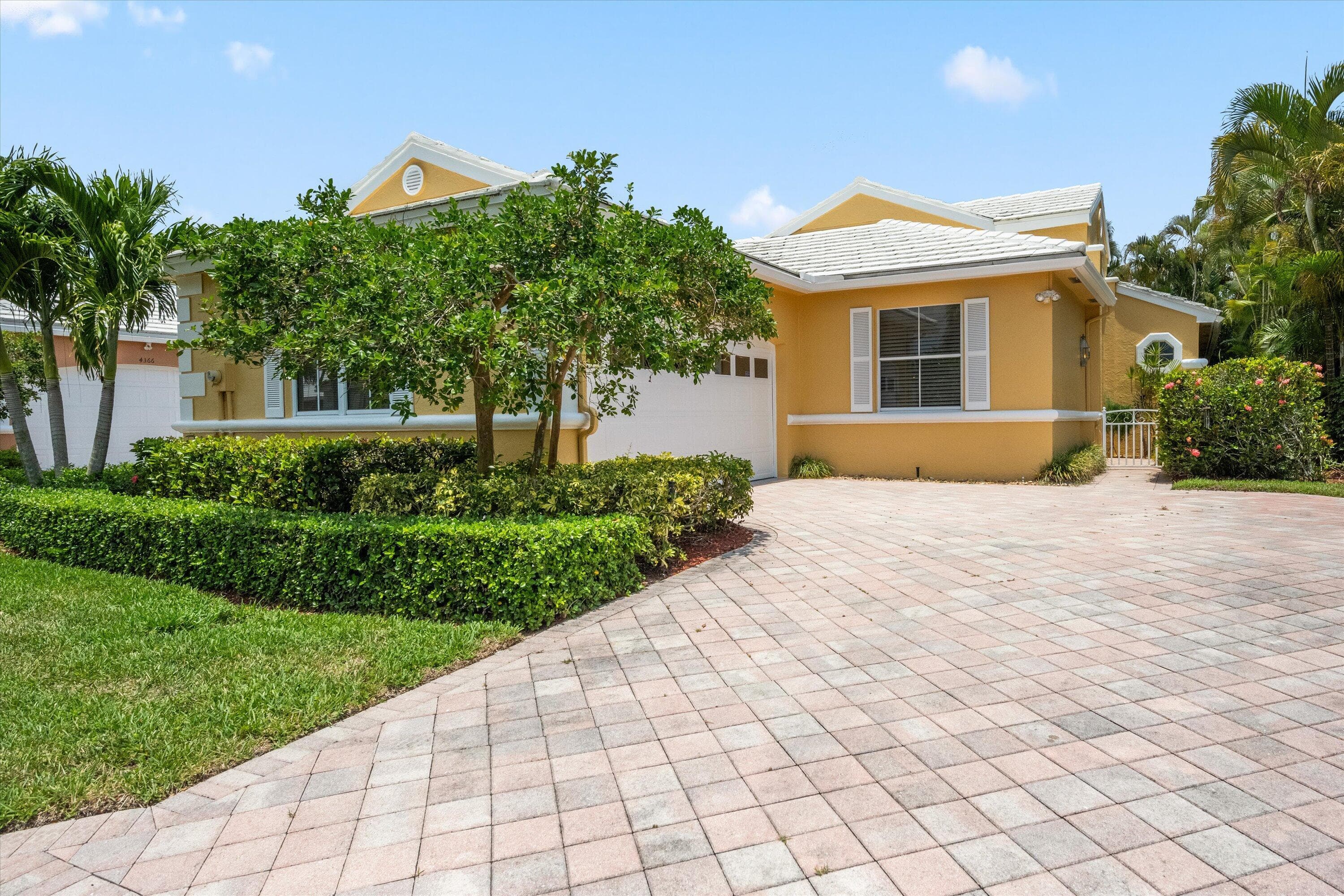4362 Kensington Park Way, Lake Worth, FL 33449 — photo 2 of 57