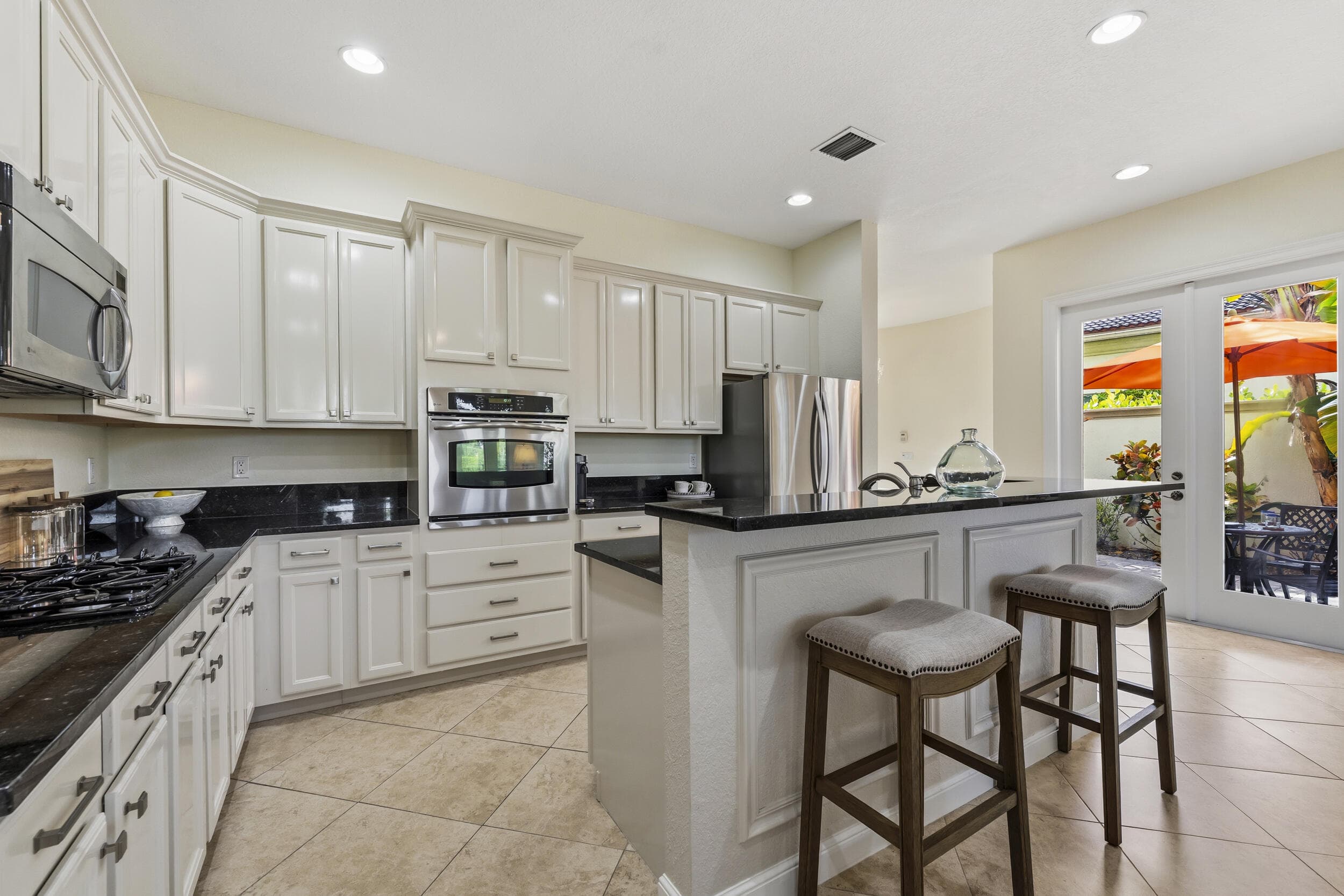 834 Madison Court, Palm Beach Gardens, FL 33410 — photo 8 of 50