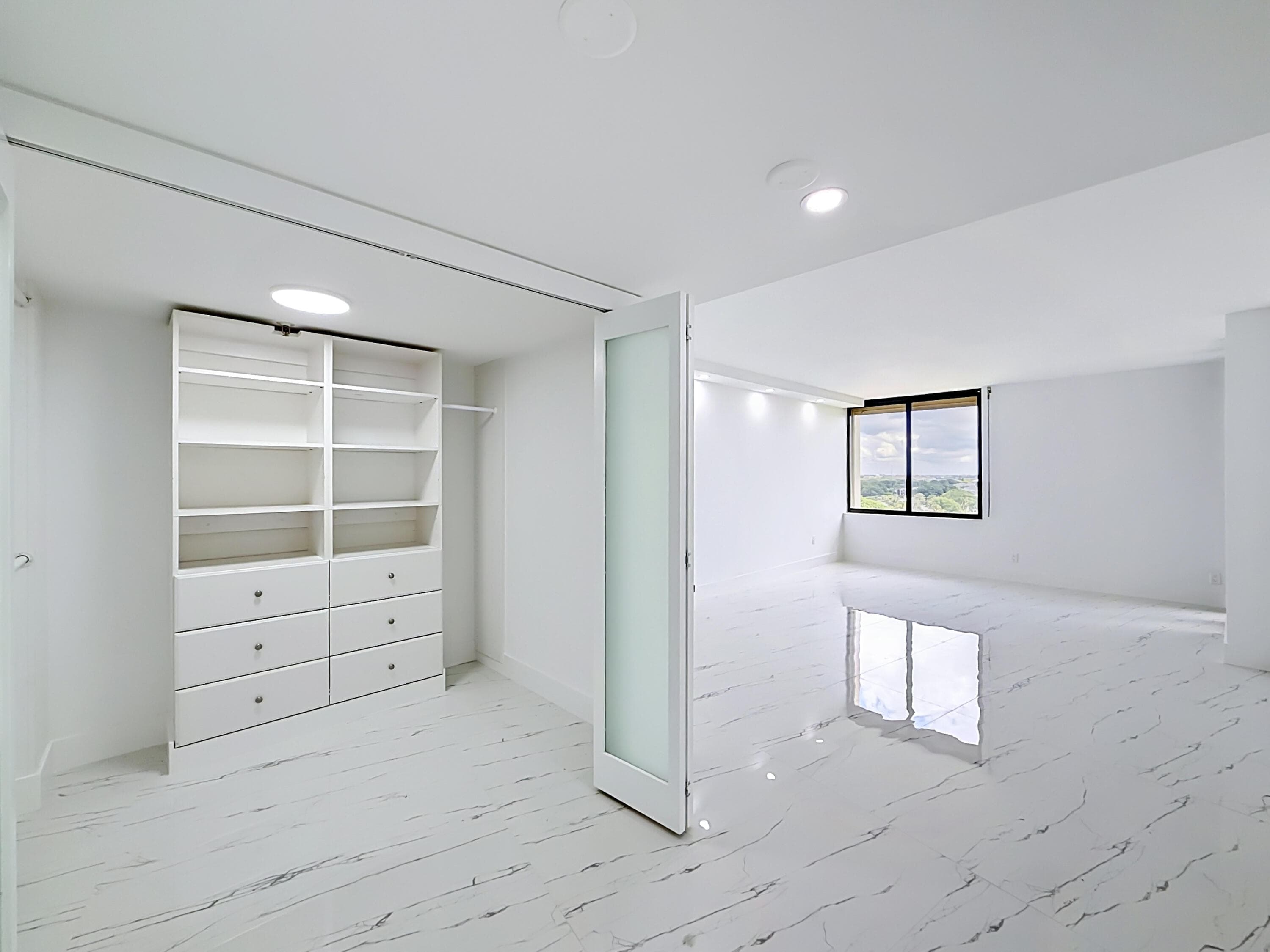 2480 Presidential Way 902, West Palm Beach, FL 33401 — photo 19 of 45