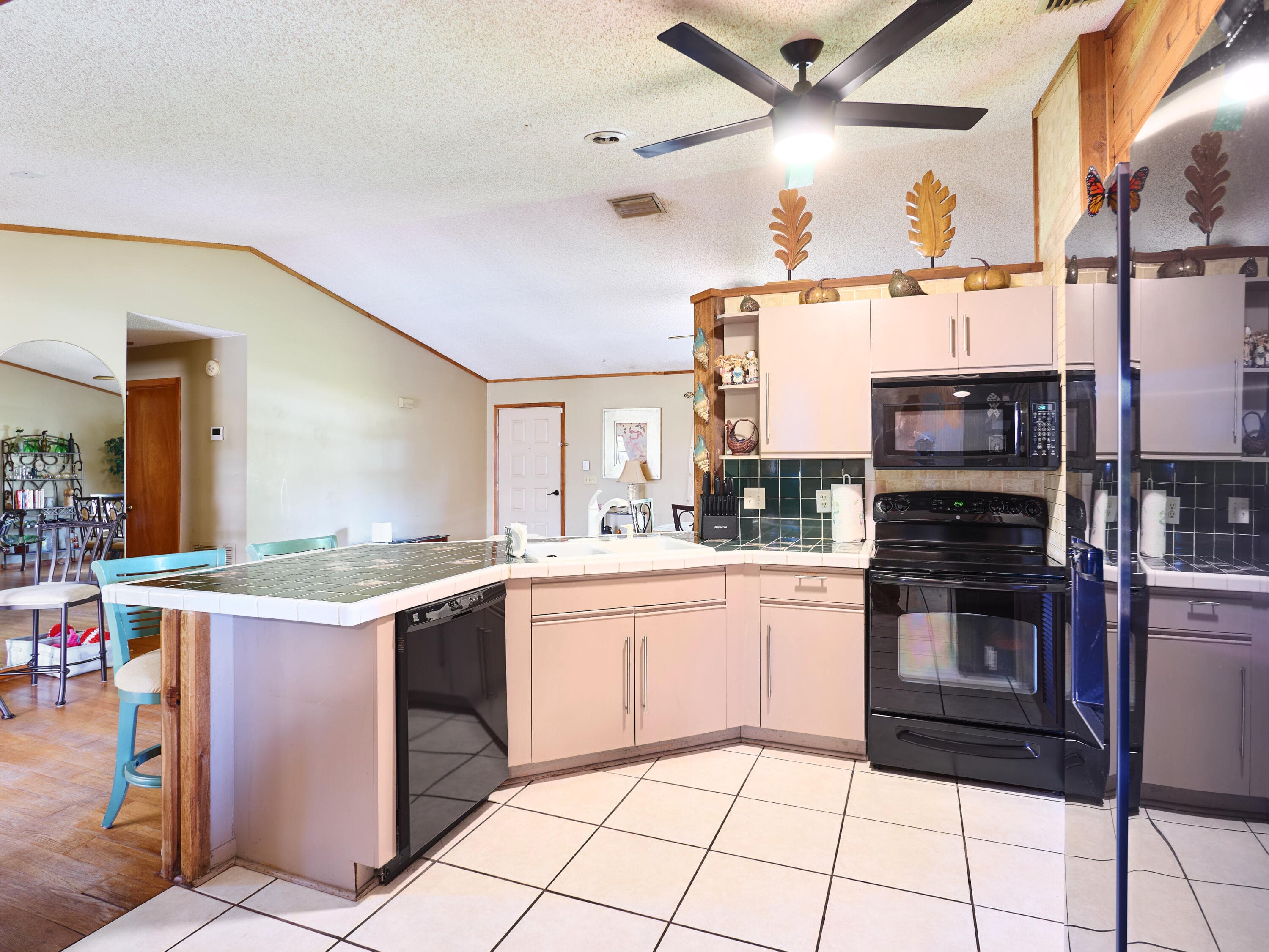 544 SW Dairy Road, Port St. Lucie, FL 34953 — photo 7 of 31