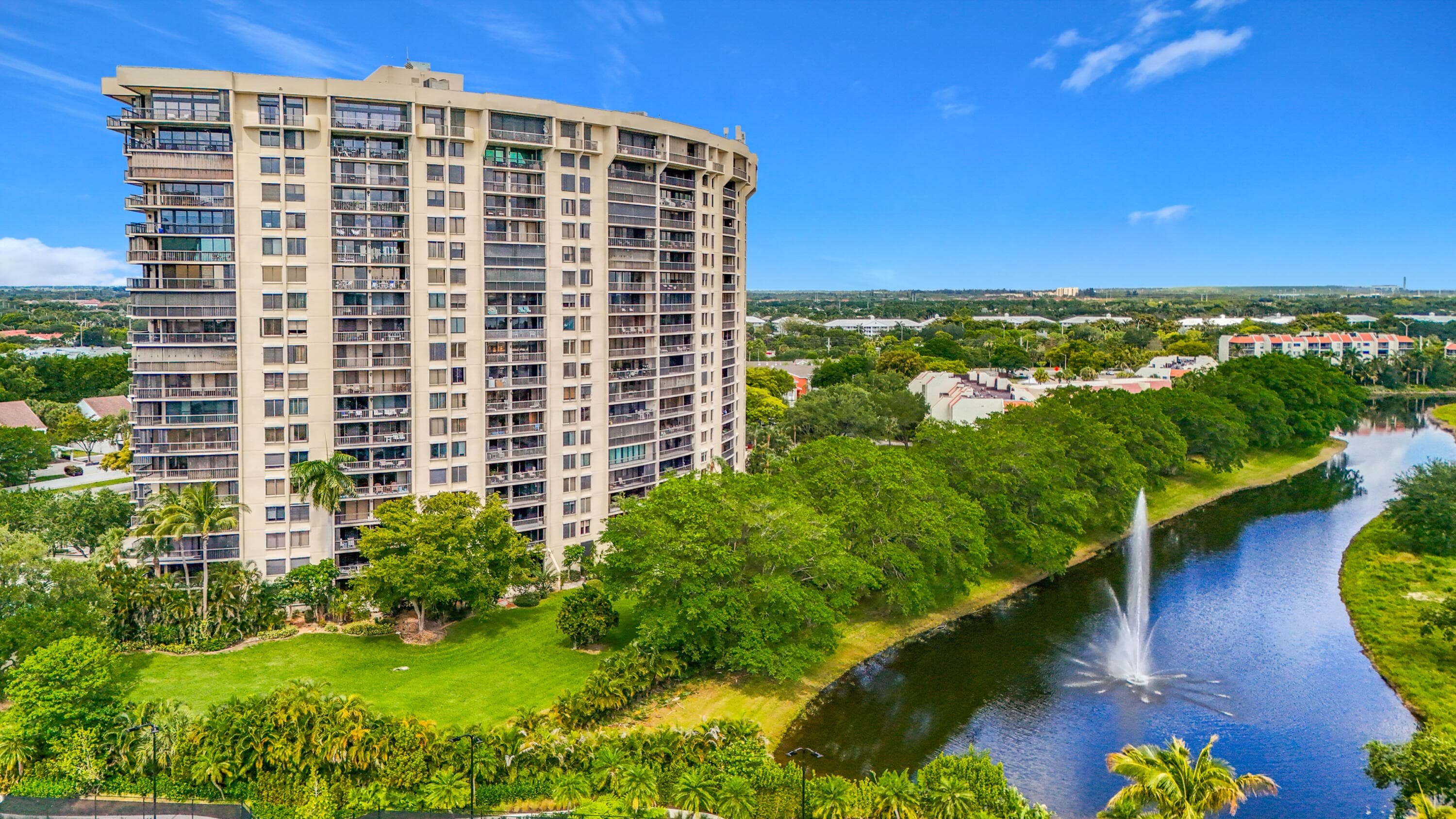 2480 Presidential Way 902, West Palm Beach, FL 33401 — photo 45 of 45