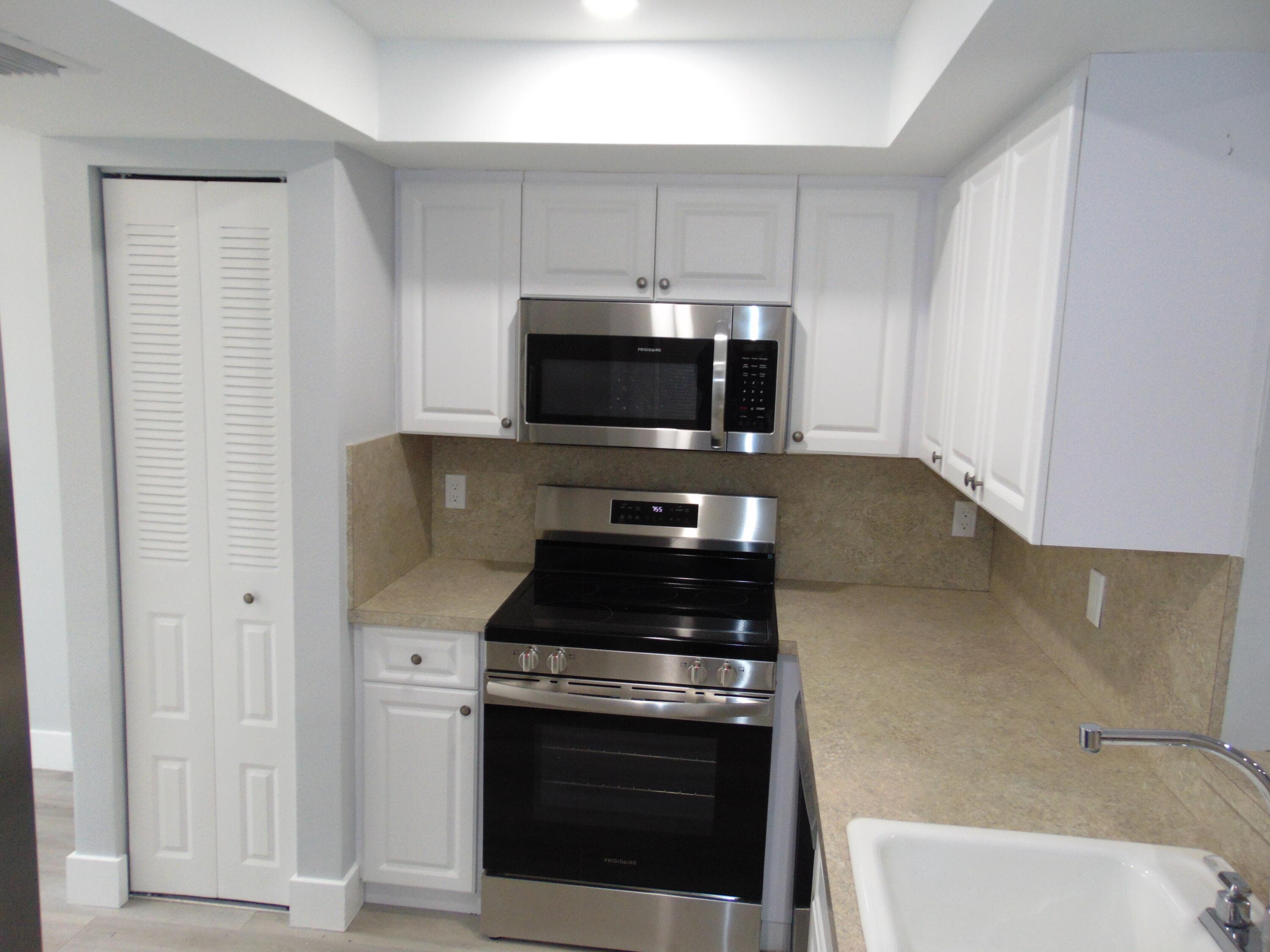 7360 NW 18th Street 105, Margate, FL 33063 — photo 2 of 49