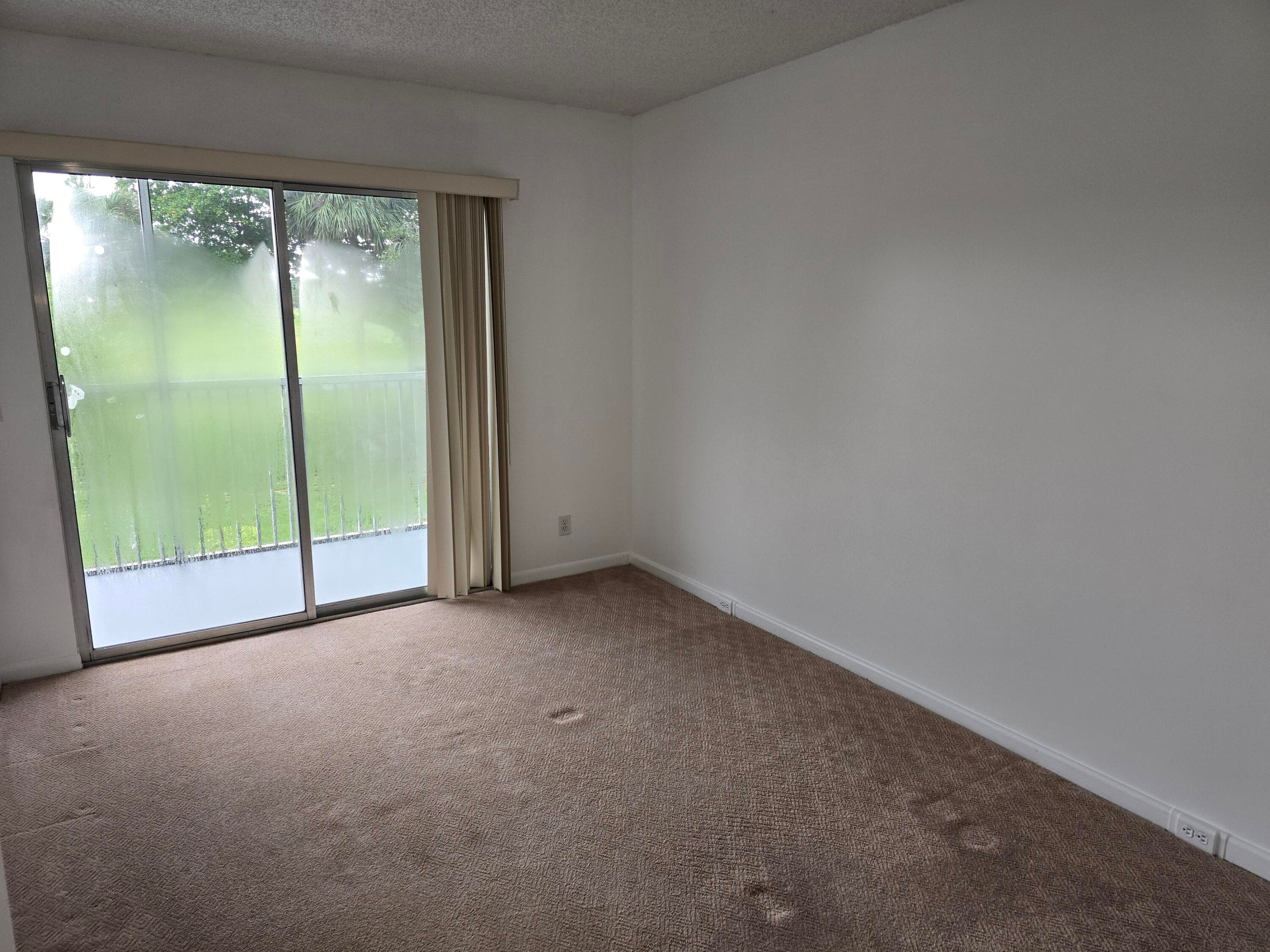 551 SW 135 Avenue 216b, Pembroke Pines, FL 33027 — photo 12 of 33
