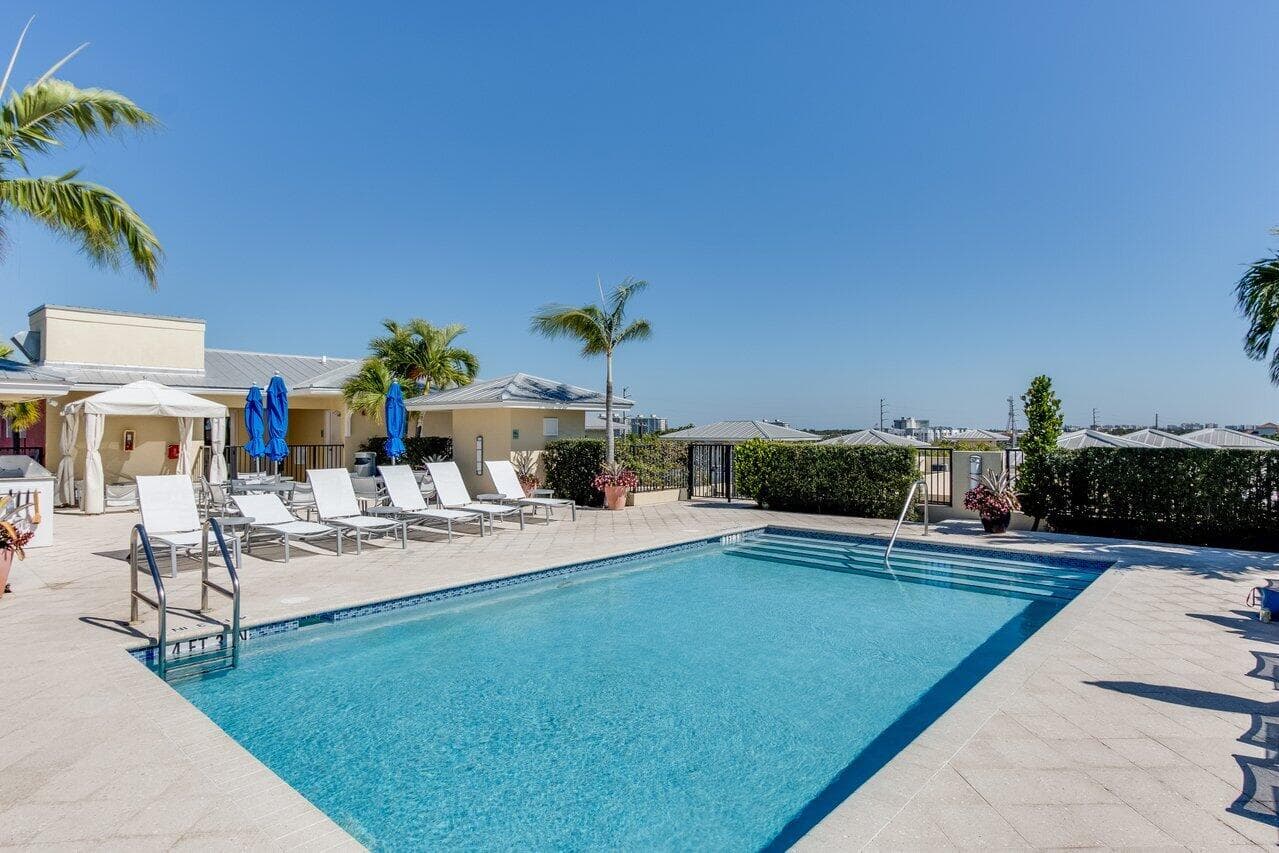 235 NE 1st Street 504, Delray Beach, FL 33444 — photo 17 of 19
