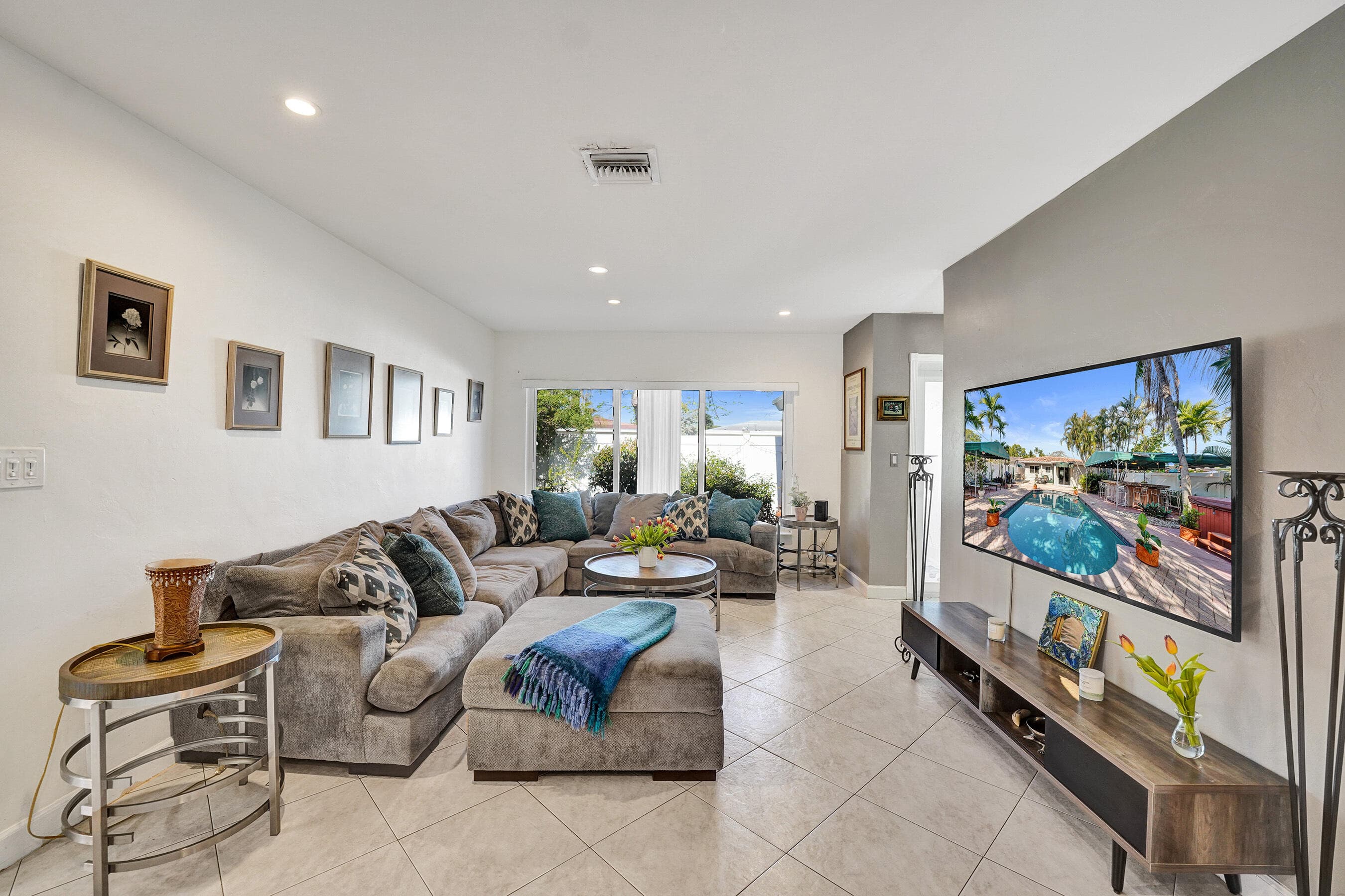1036 NE 9th Avenue, Fort Lauderdale, FL 33304 — photo 5 of 87